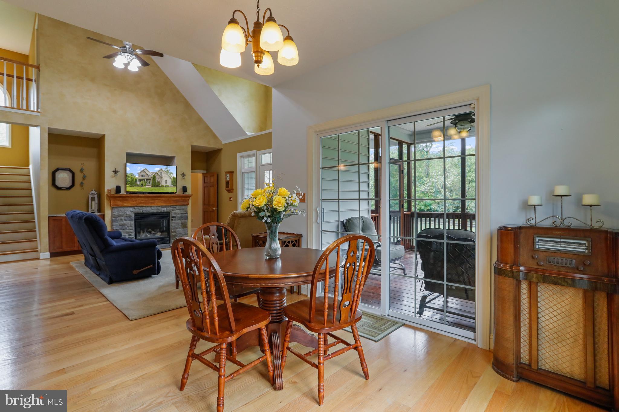 CORNERS AT ARDEN - Residential