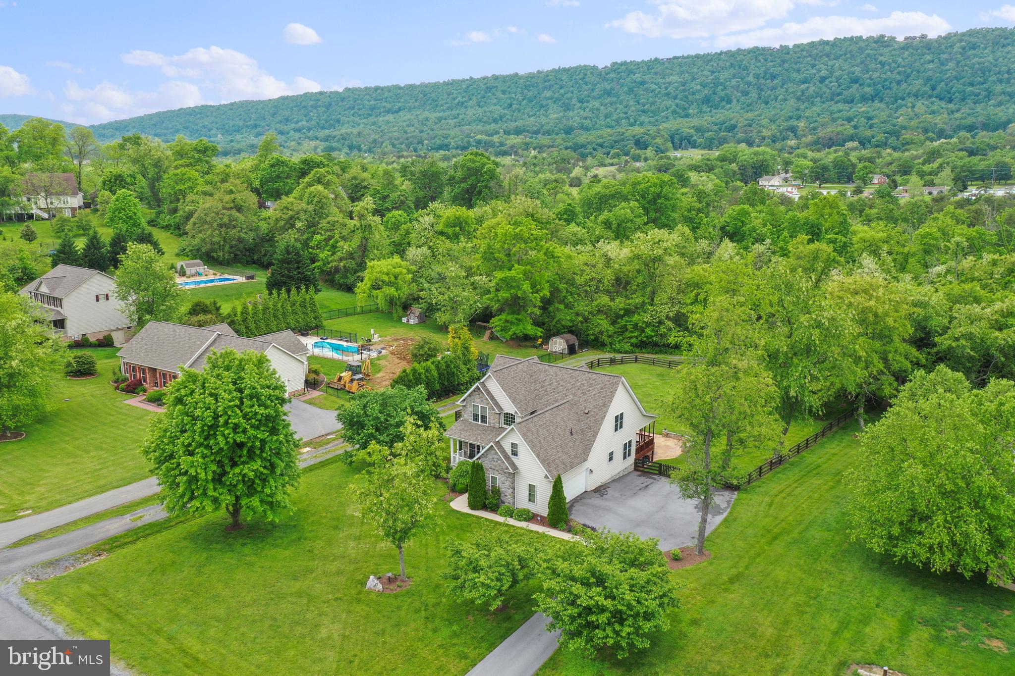 CORNERS AT ARDEN - Residential