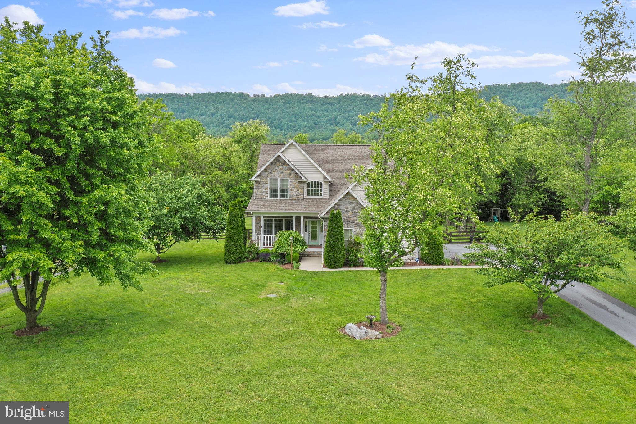 CORNERS AT ARDEN - Residential