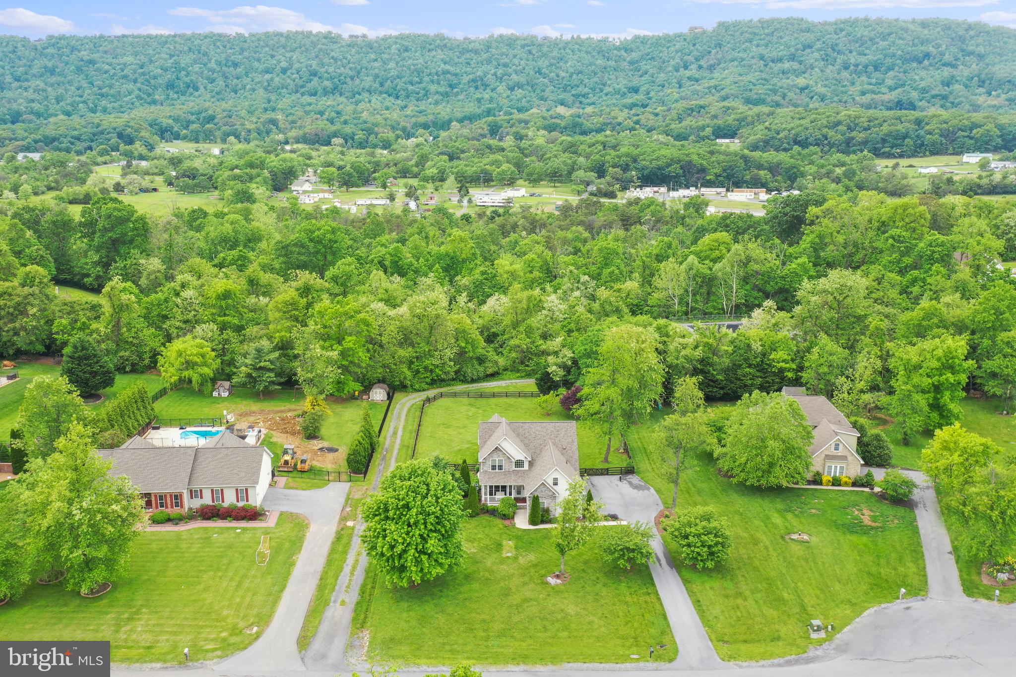 CORNERS AT ARDEN - Residential