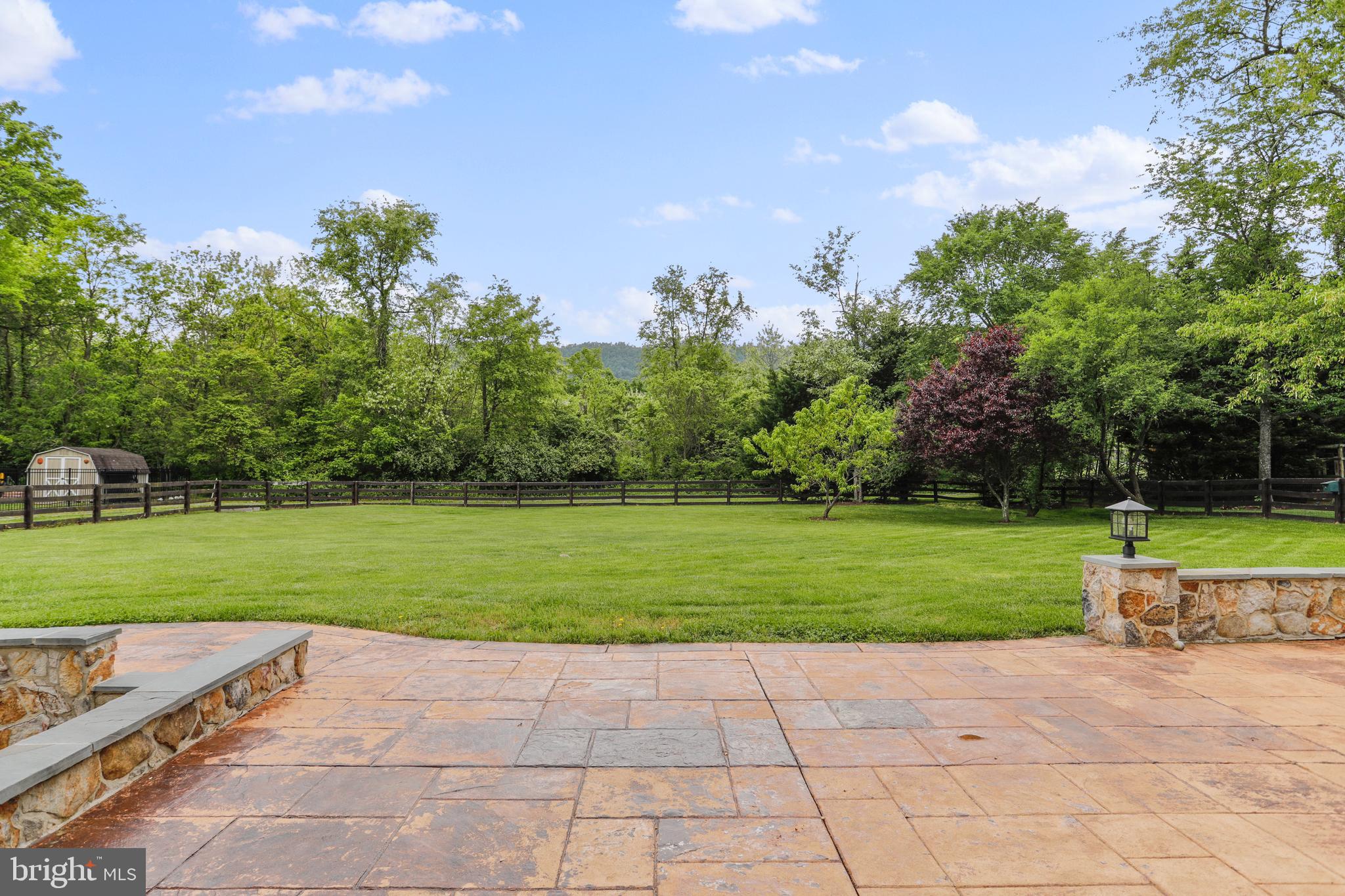 CORNERS AT ARDEN - Residential