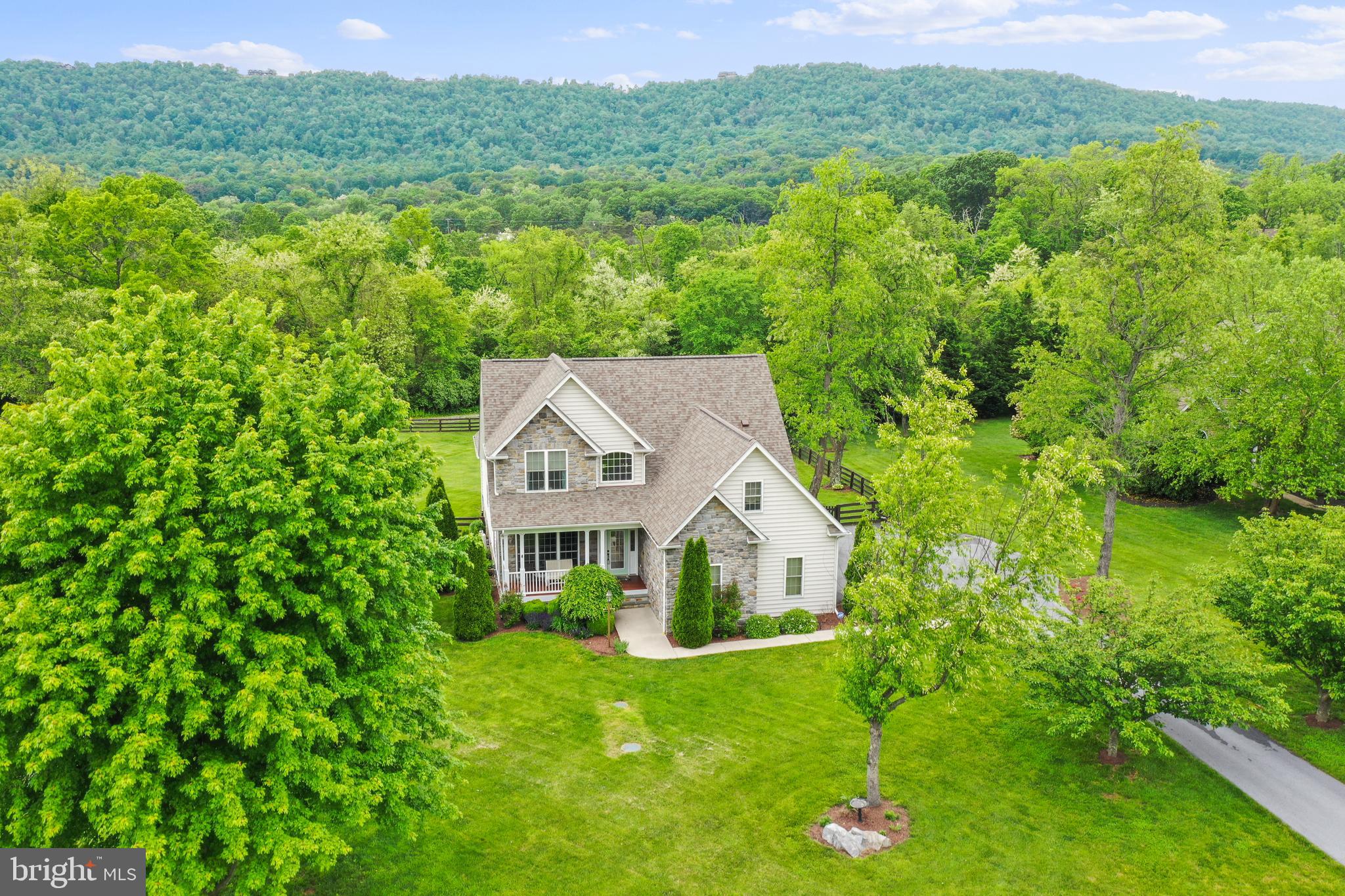 CORNERS AT ARDEN - Residential