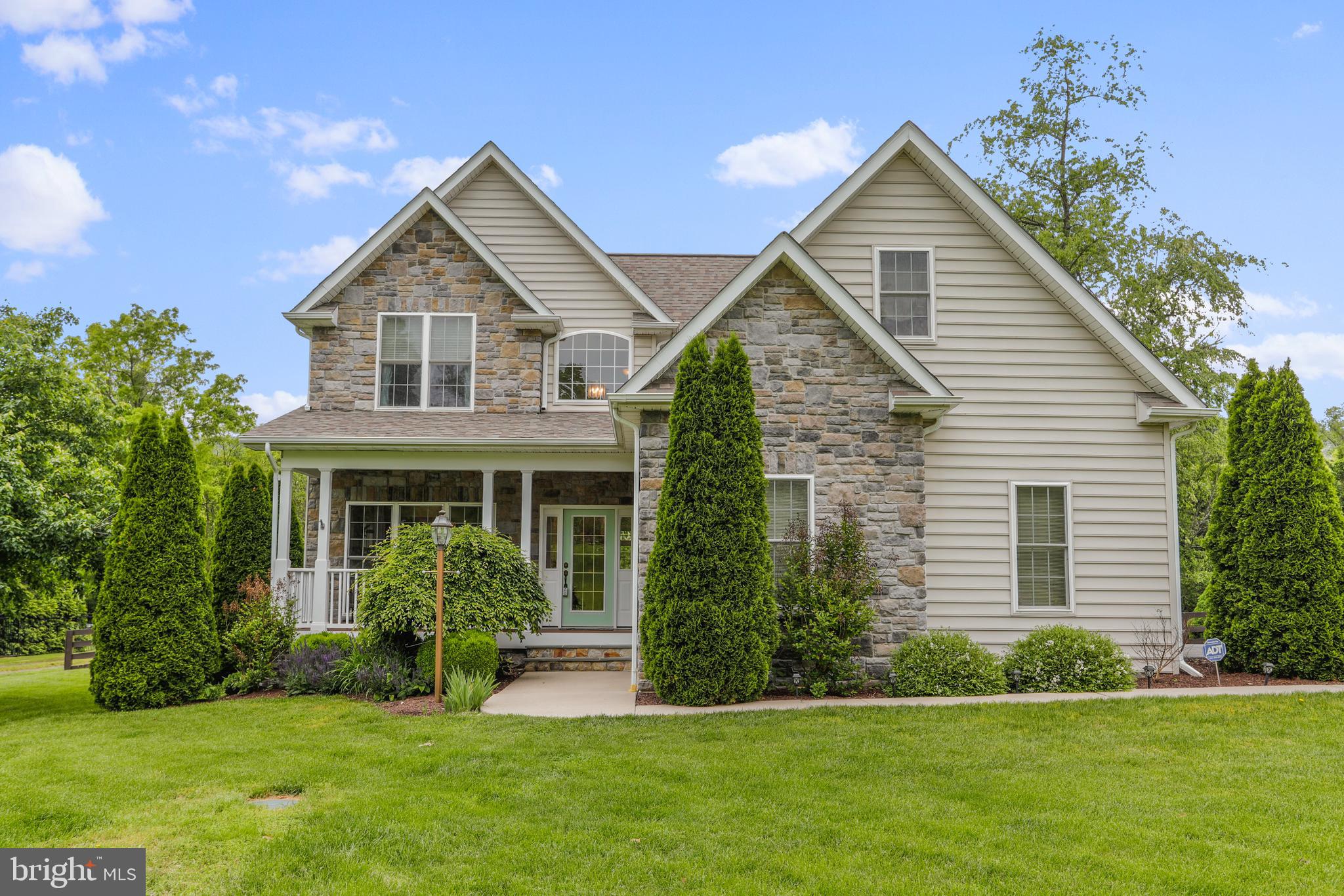 CORNERS AT ARDEN - Residential
