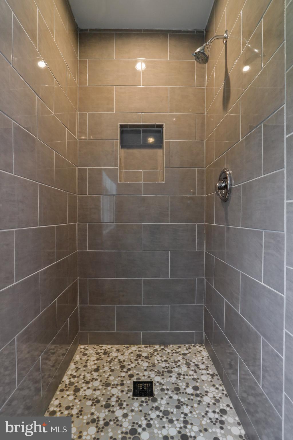 CORNERS AT ARDEN - Residential