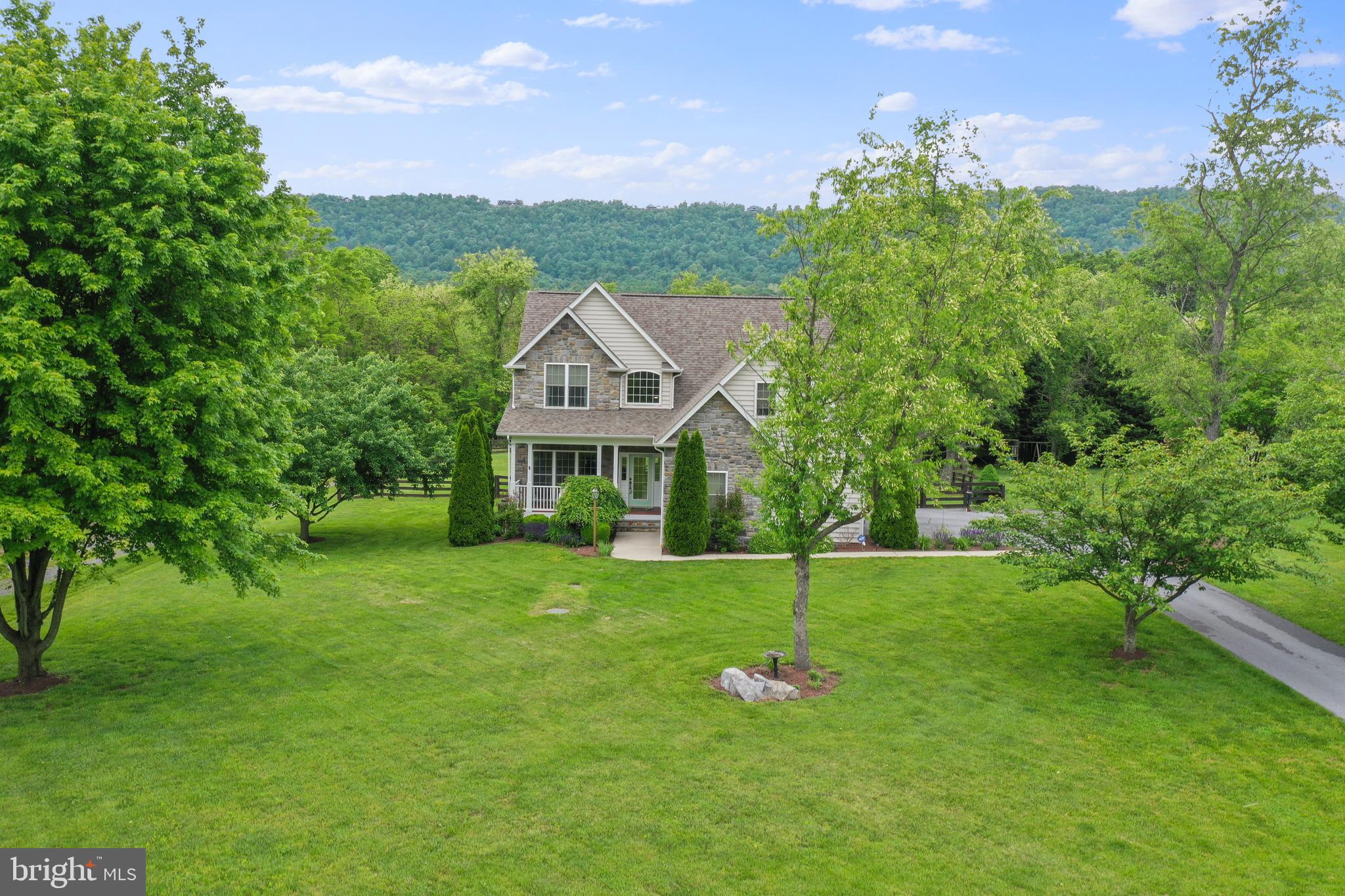 CORNERS AT ARDEN - Residential