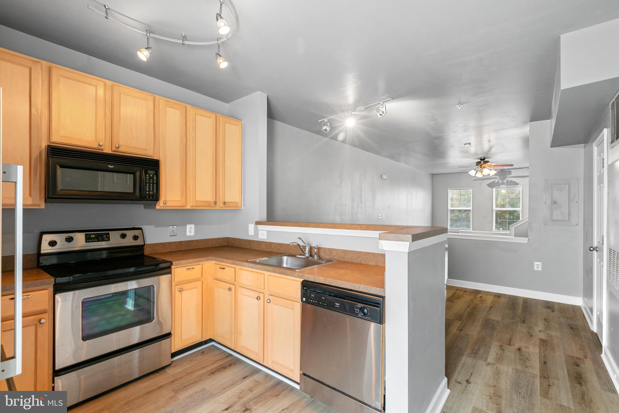 SUMMERFIELD - Residential Lease