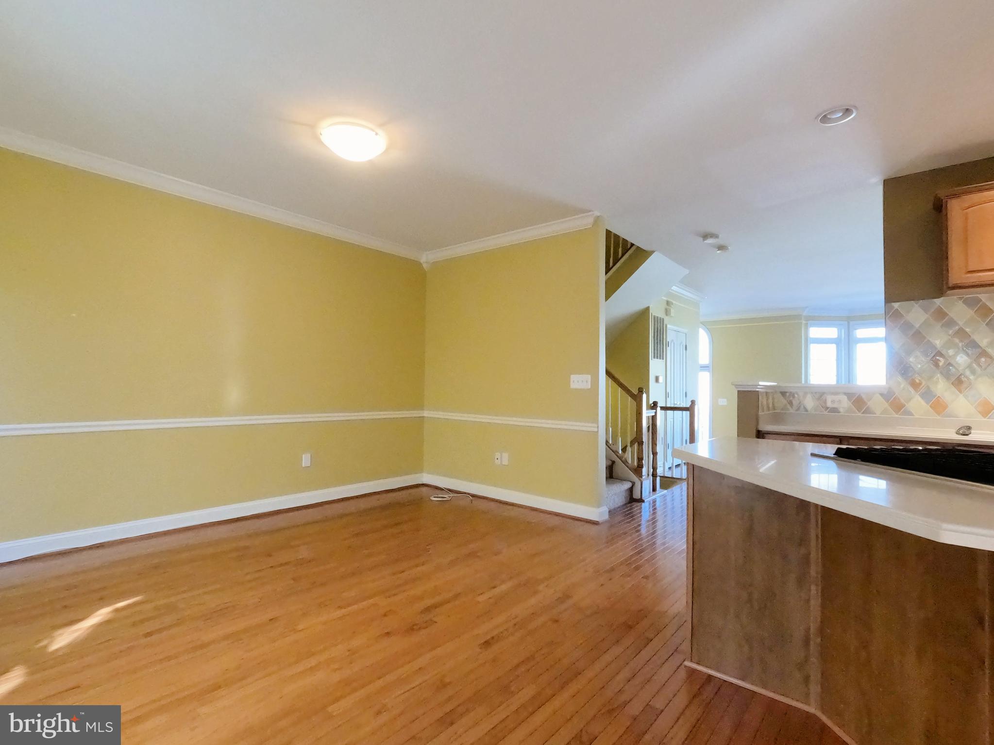 FAIRFAX CENTER LANDBAY - Residential Lease