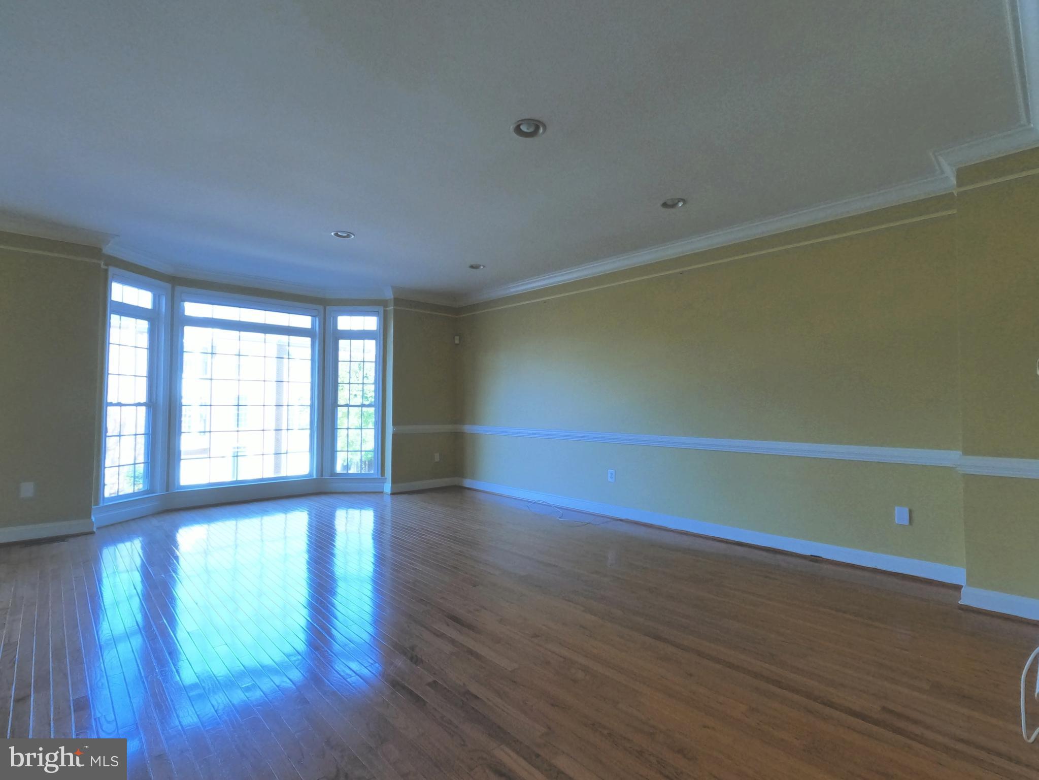 FAIRFAX CENTER LANDBAY - Residential Lease