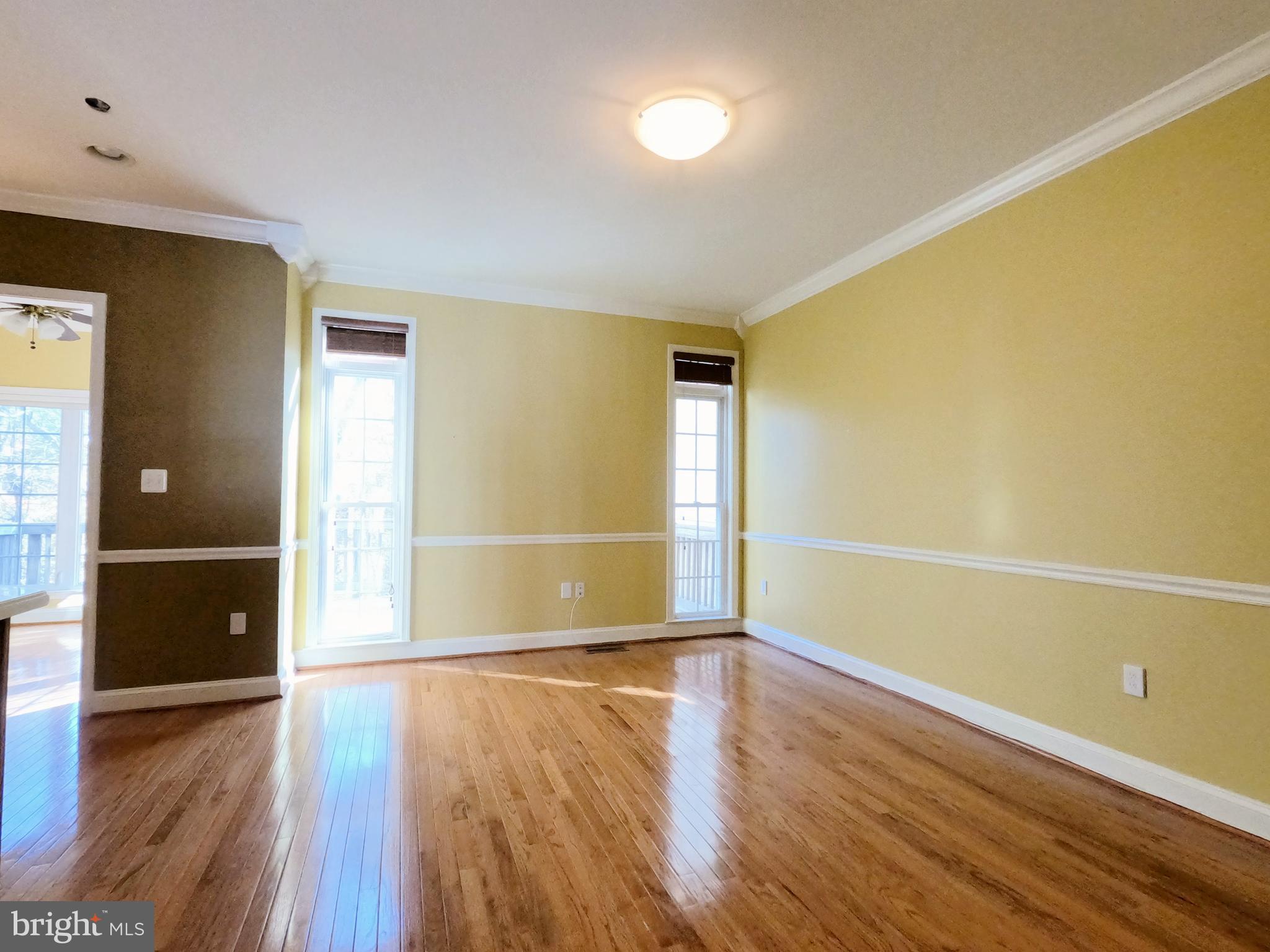 FAIRFAX CENTER LANDBAY - Residential Lease