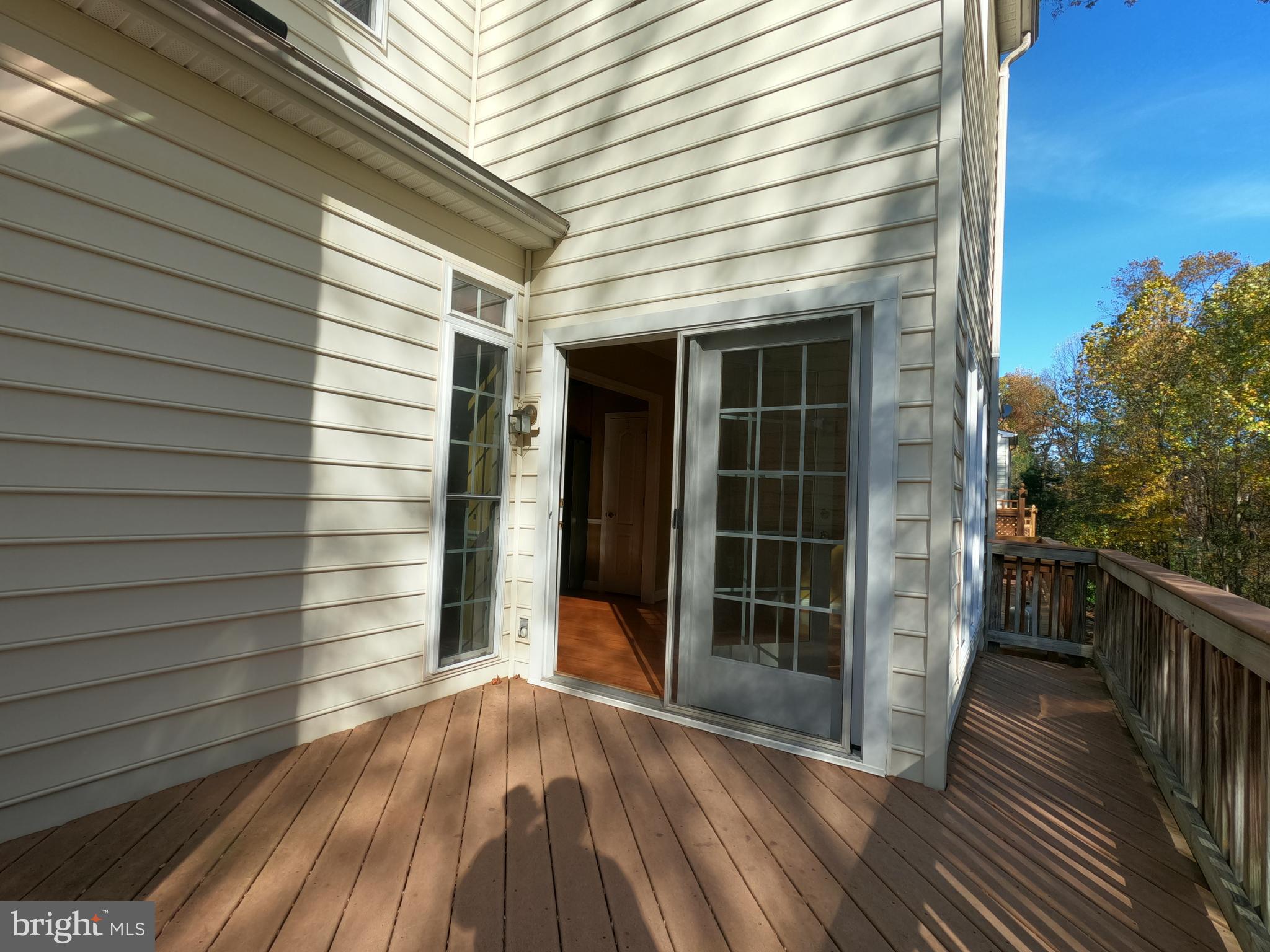 FAIRFAX CENTER LANDBAY - Residential Lease