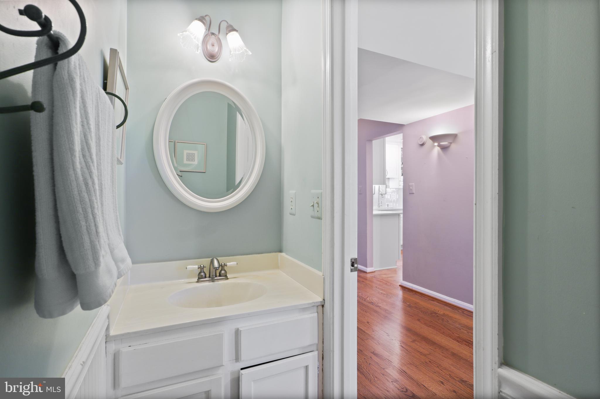 KINGSTON CHASE - Residential