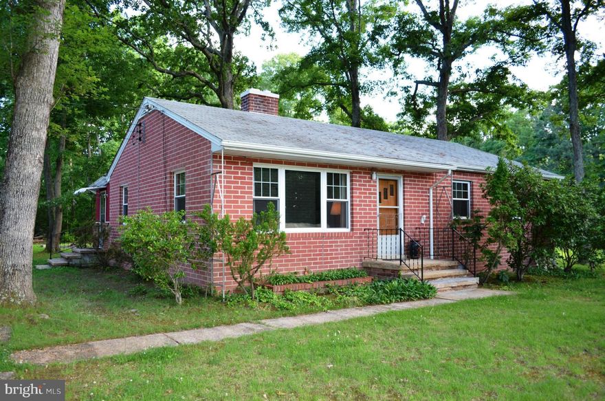 Don't miss this great house!  ALL Brick rambler on large level lot with a detached 2-car garage.  Watch this lot green up and the fruit trees bud as spring approaches!  You won't believe you are just minutes from shopping and all that living close to a naval base has to offer. This home qualifies for Rural Development financing.