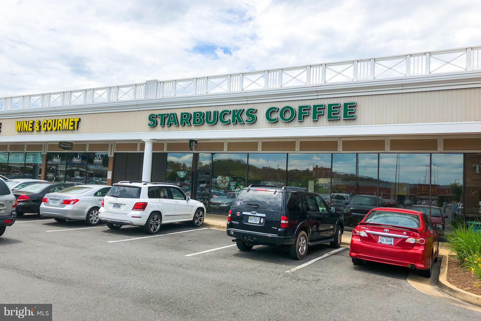 FAIRLINGTON MEWS - Residential Lease