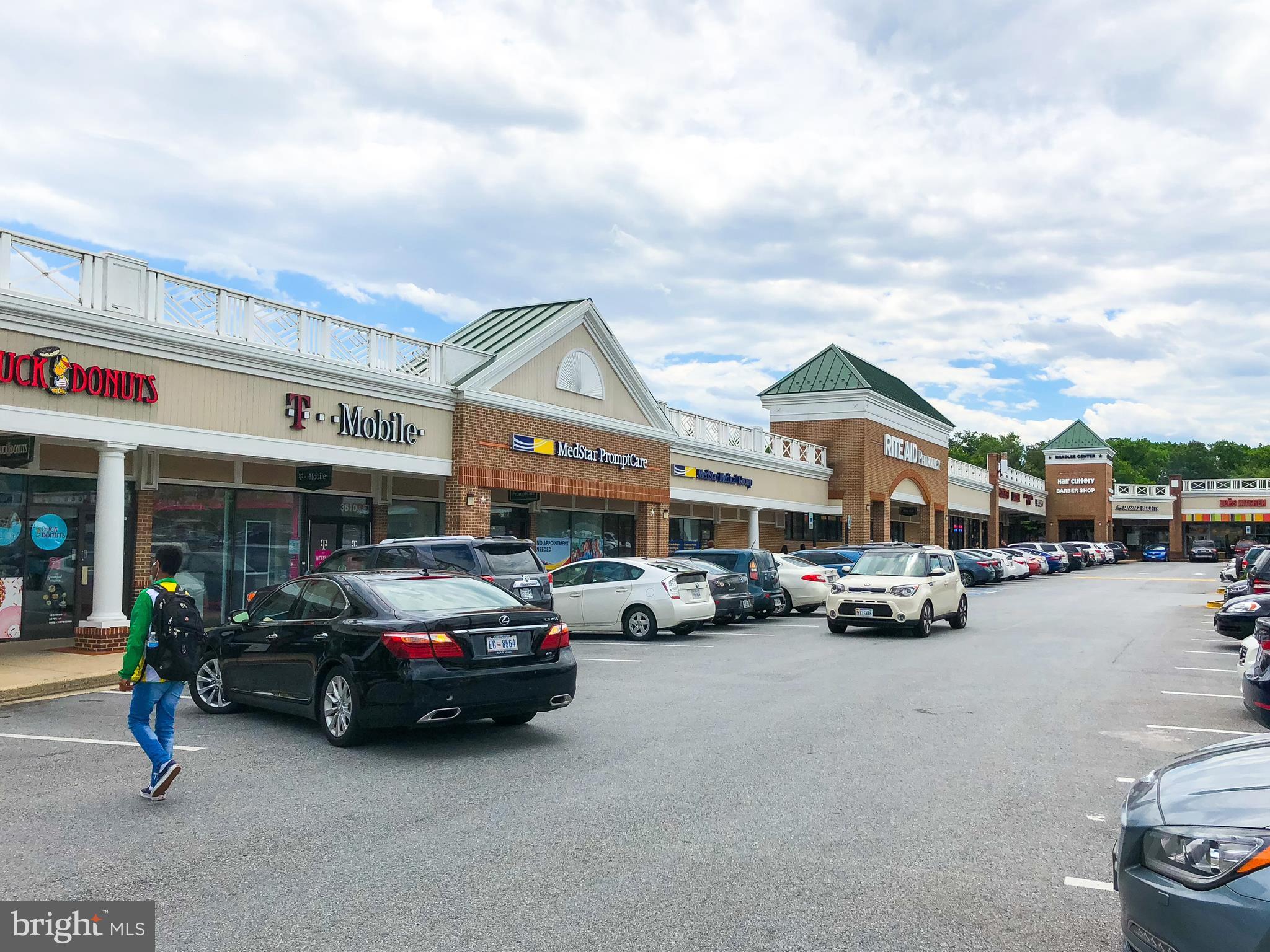 FAIRLINGTON MEWS - Residential Lease