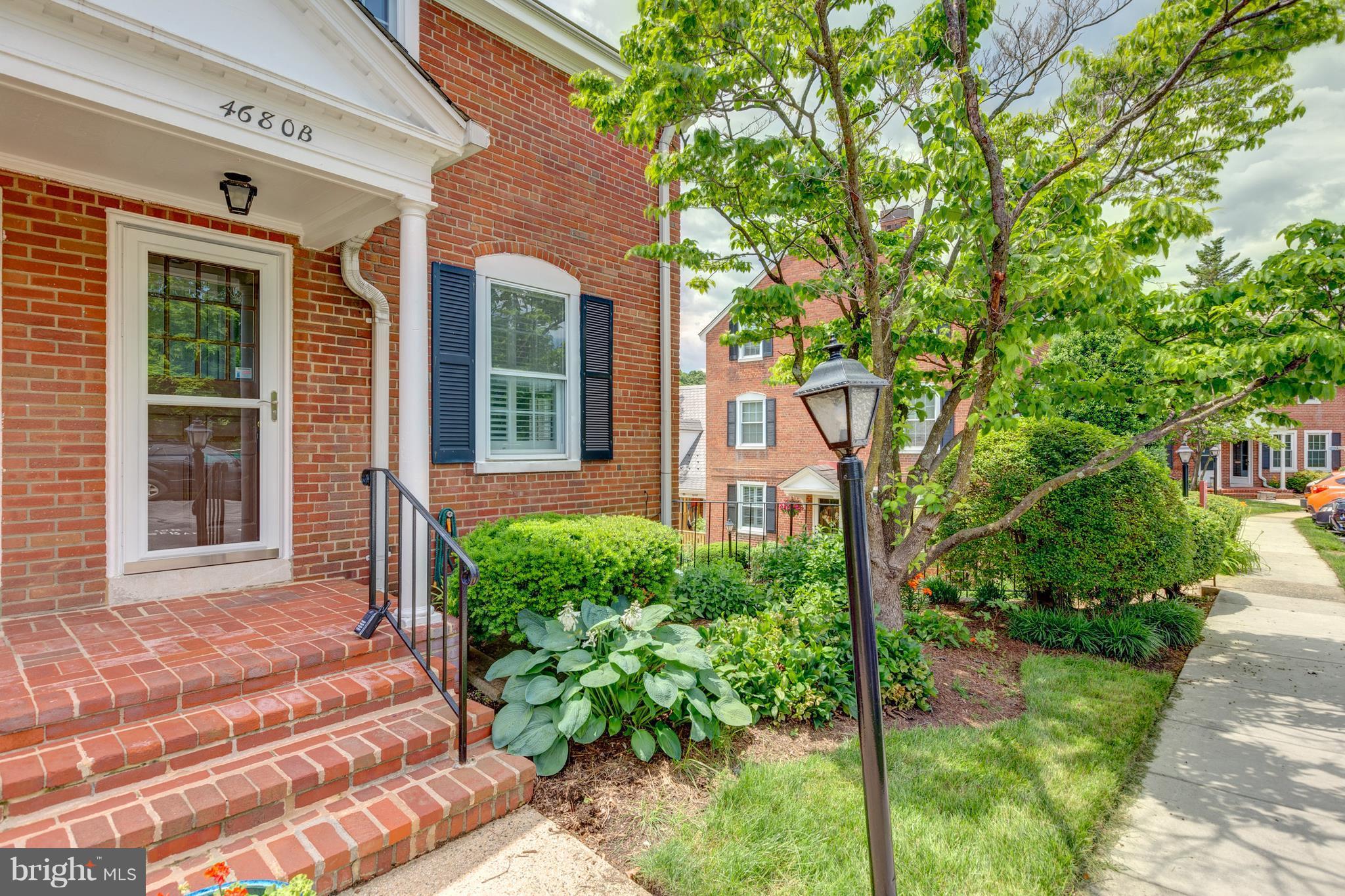 FAIRLINGTON MEWS - Residential Lease