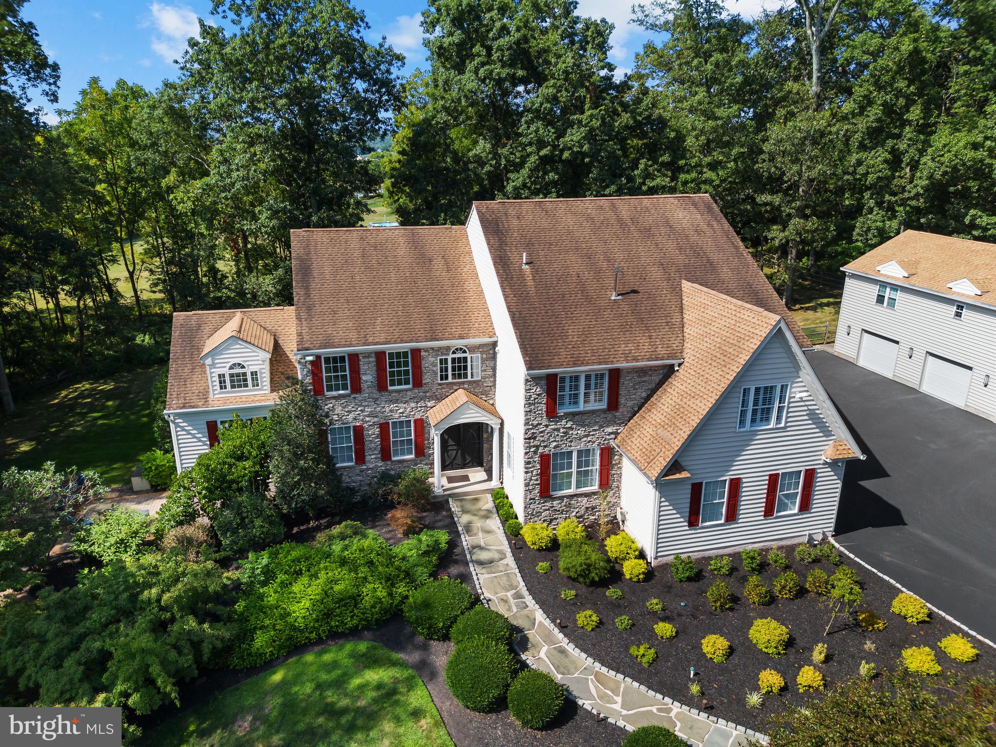 2104 SQUIRREL HILL ROAD