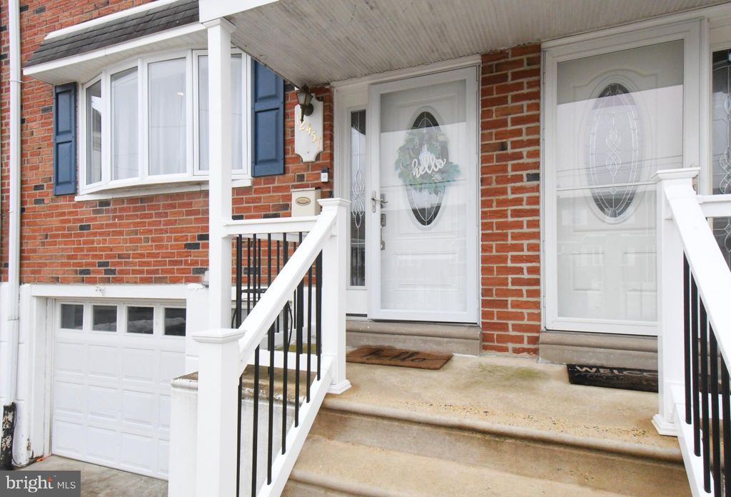 Photo of 12457 Sweet Briar Road, PHILADELPHIA, PA 19154 (MLS # PAPH2591298)