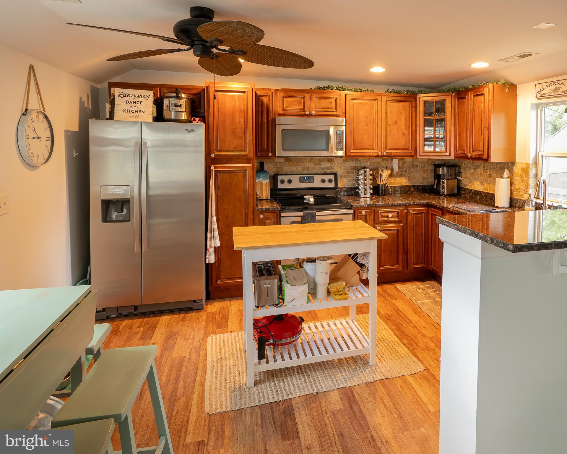ROCKWOOD BEACH - Residential
