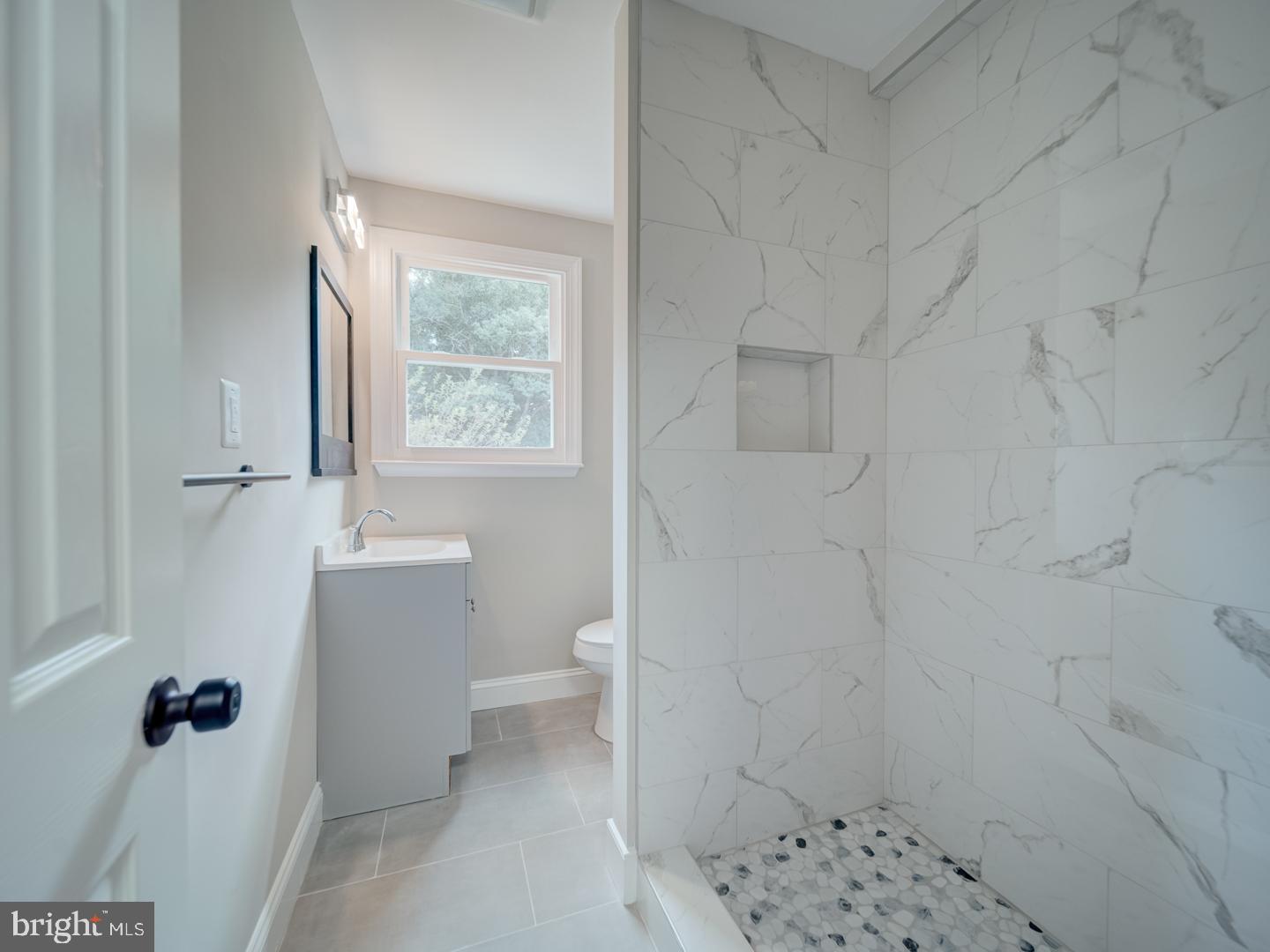 CLINTON ACRES - Residential