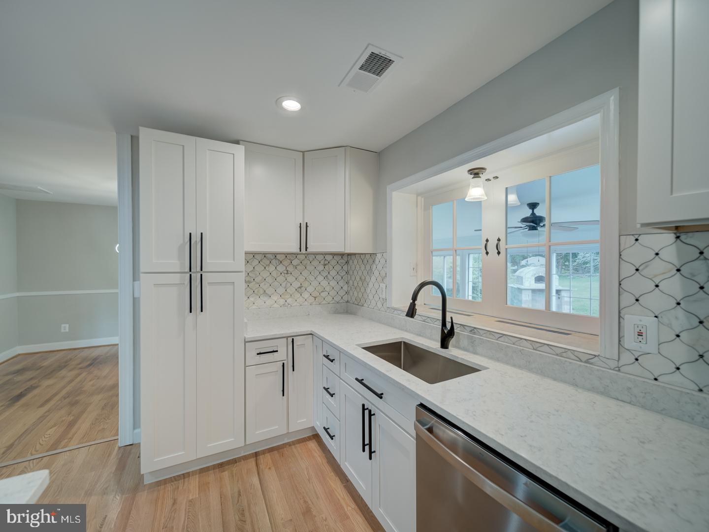 CLINTON ACRES - Residential