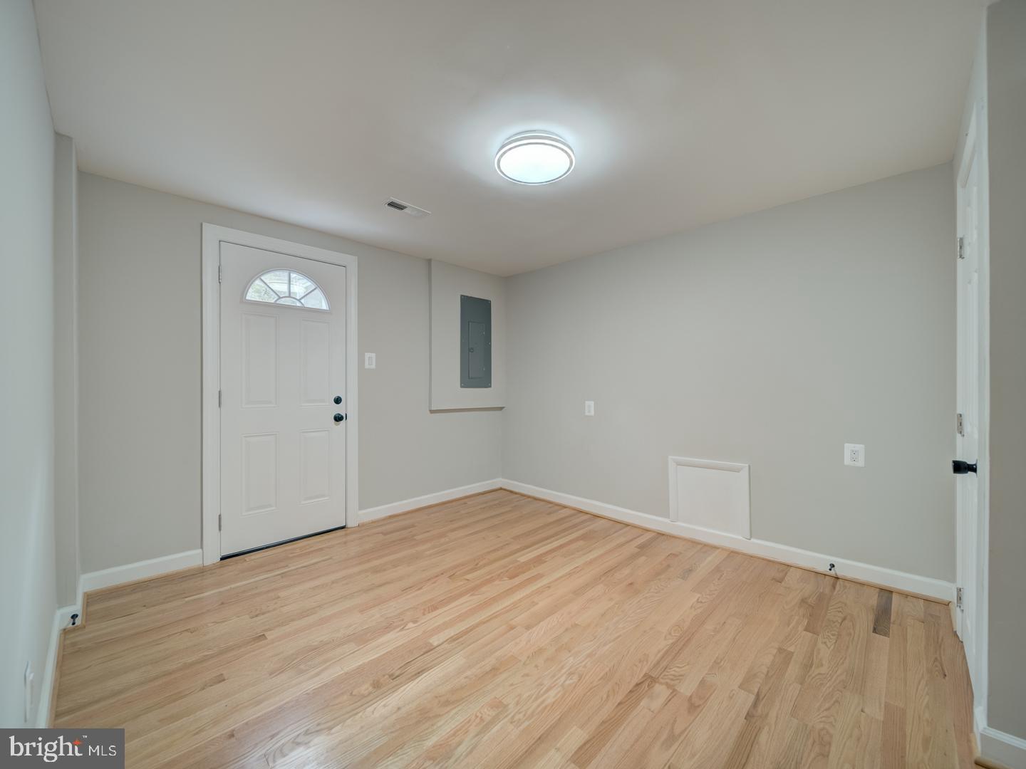 CLINTON ACRES - Residential