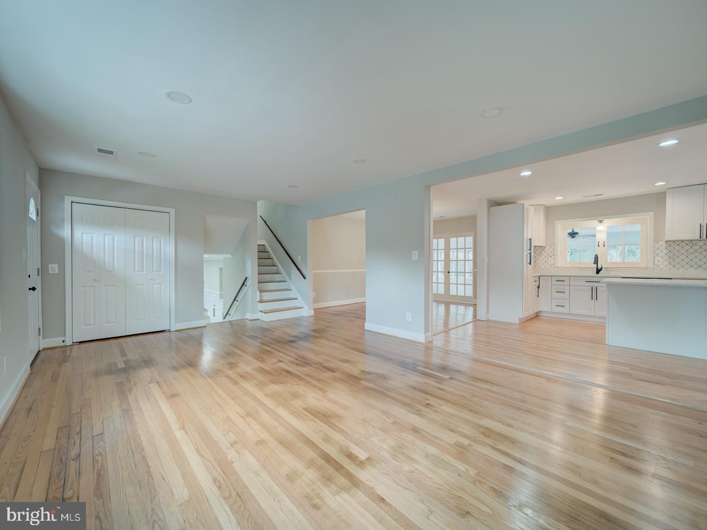 CLINTON ACRES - Residential