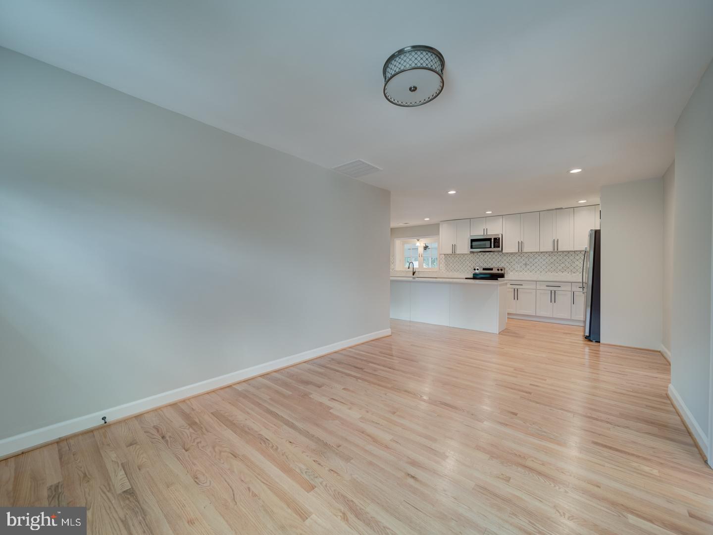 CLINTON ACRES - Residential