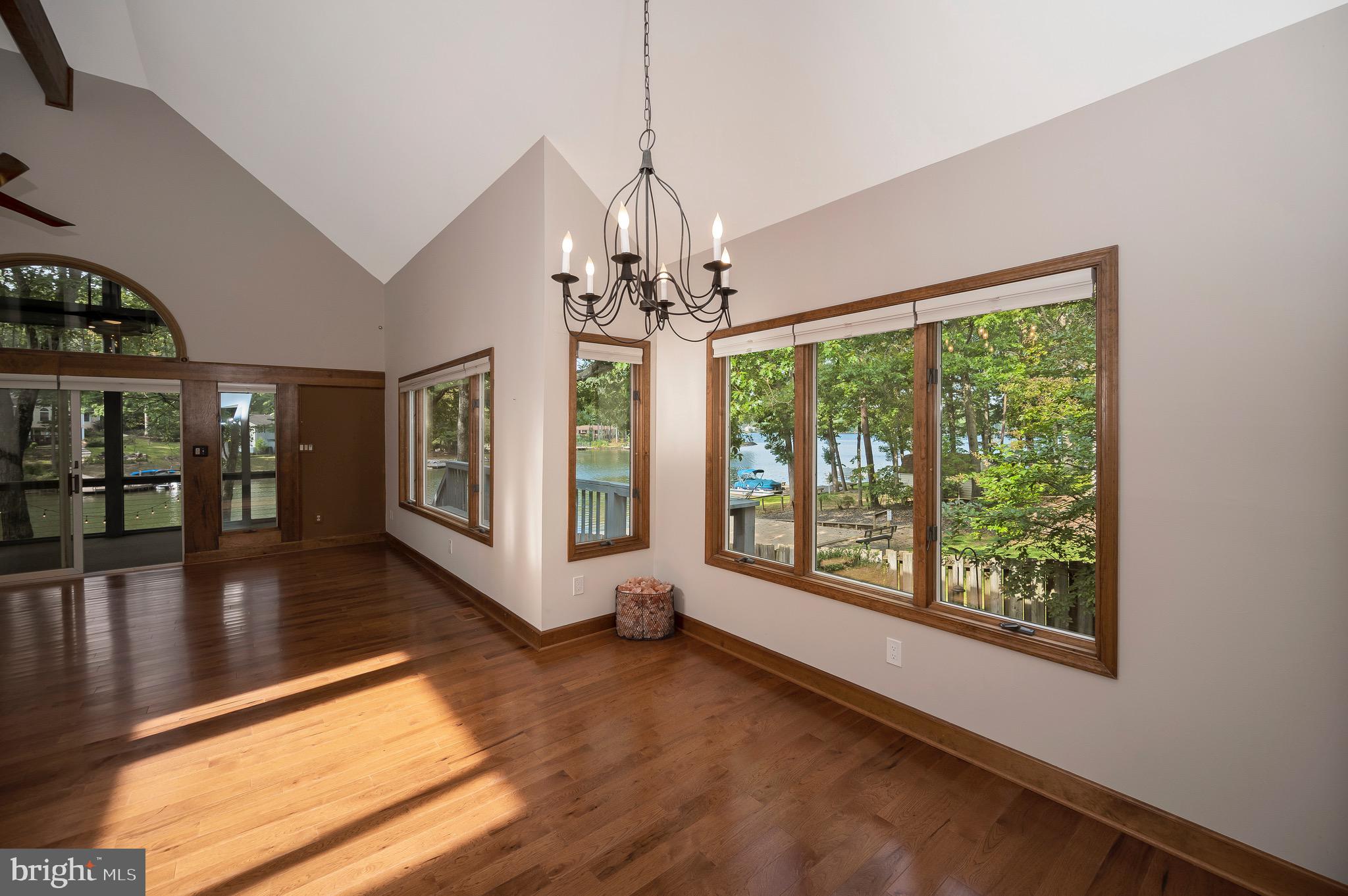 LAKE OF THE WOODS - Residential