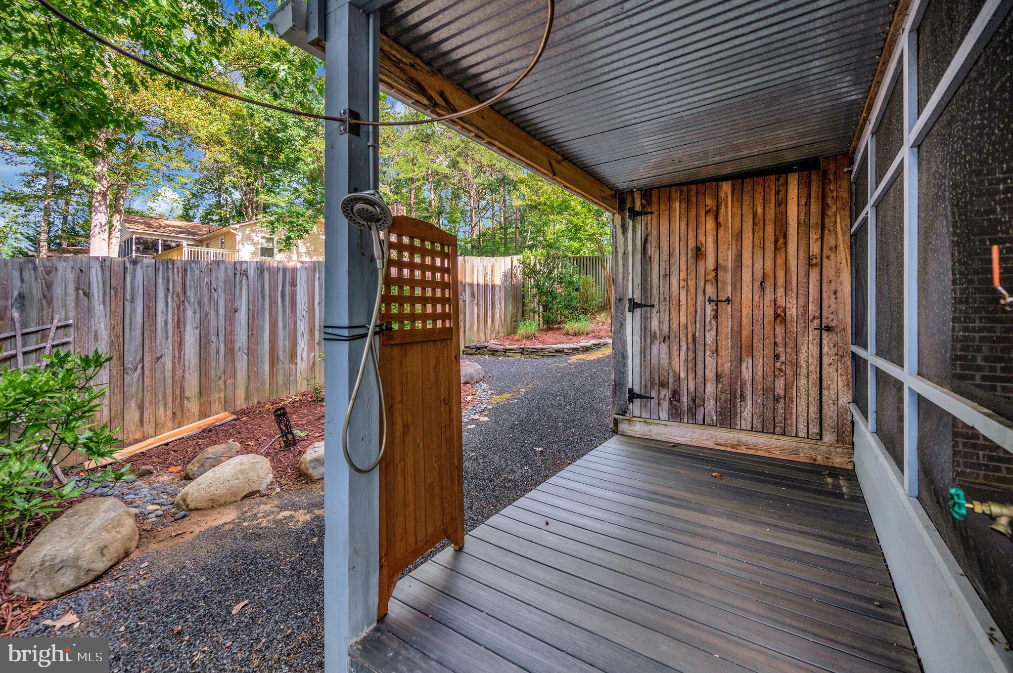 LAKE OF THE WOODS - Residential