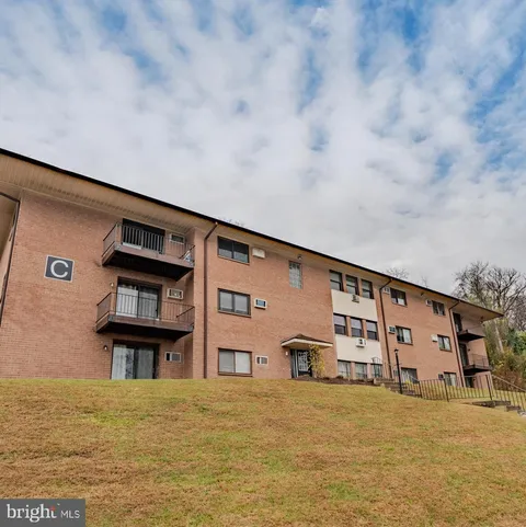 1016 W Baltimore Pike Unit C11, Media, PA MLS: PADE2104636