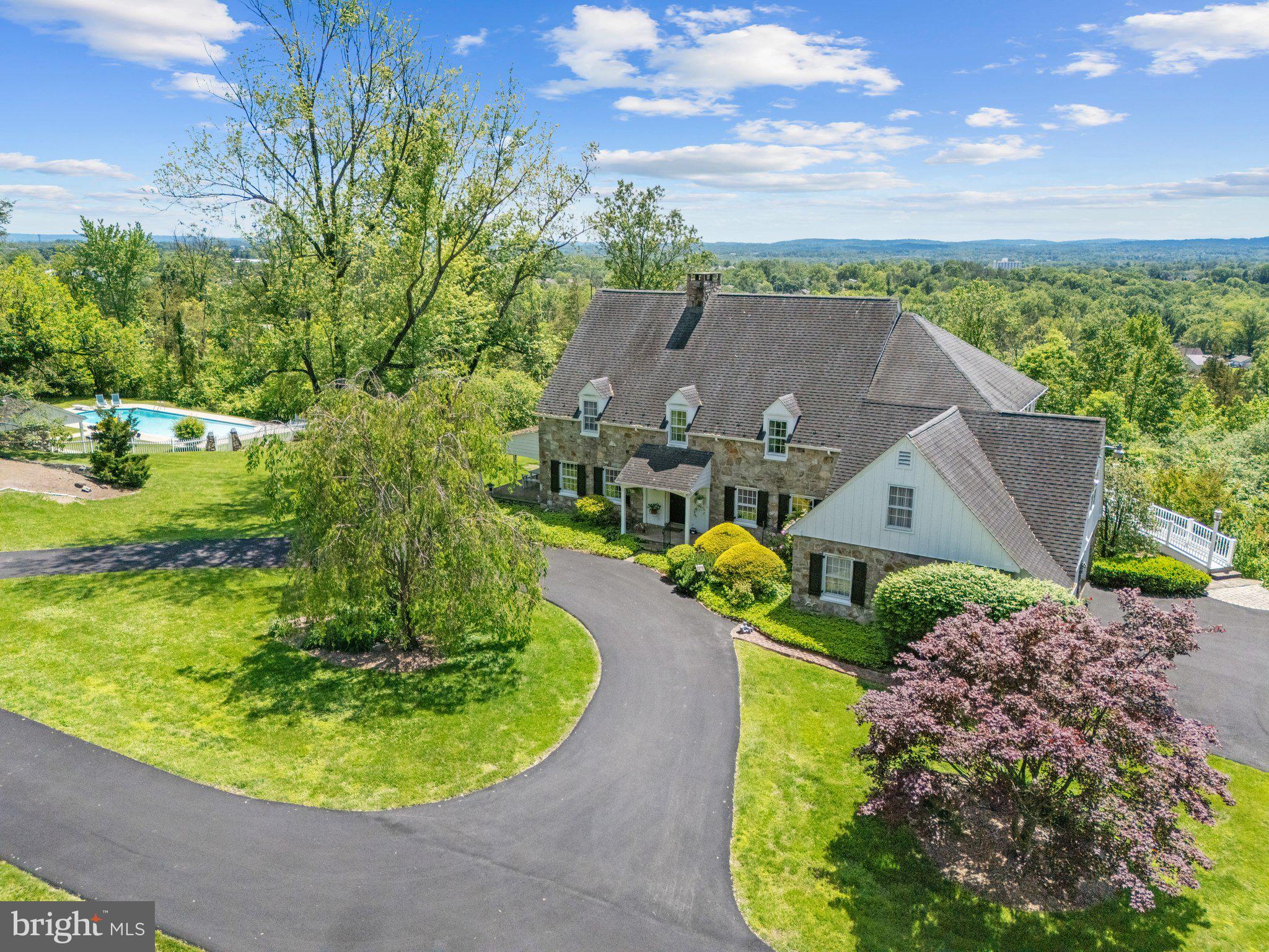1300 BEAUMONT LANE