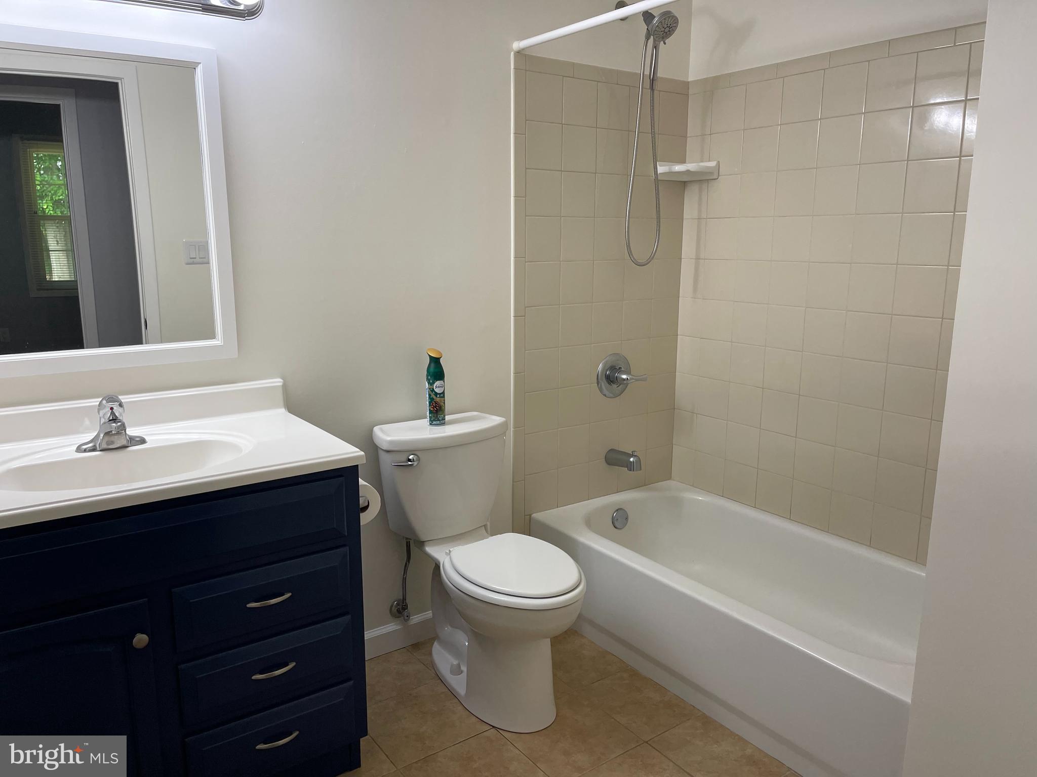 YORKTOWN - Residential Lease