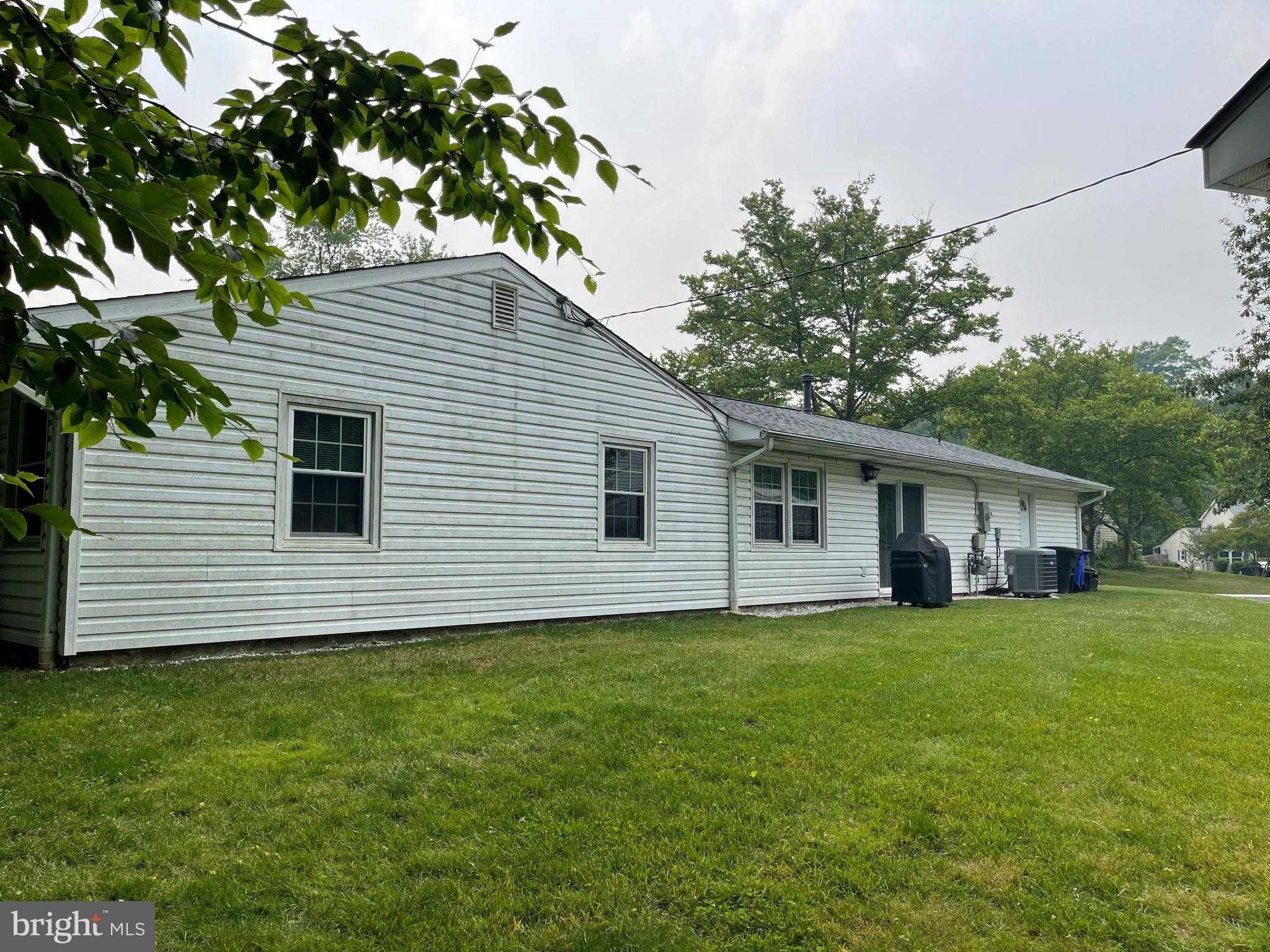 YORKTOWN - Residential Lease