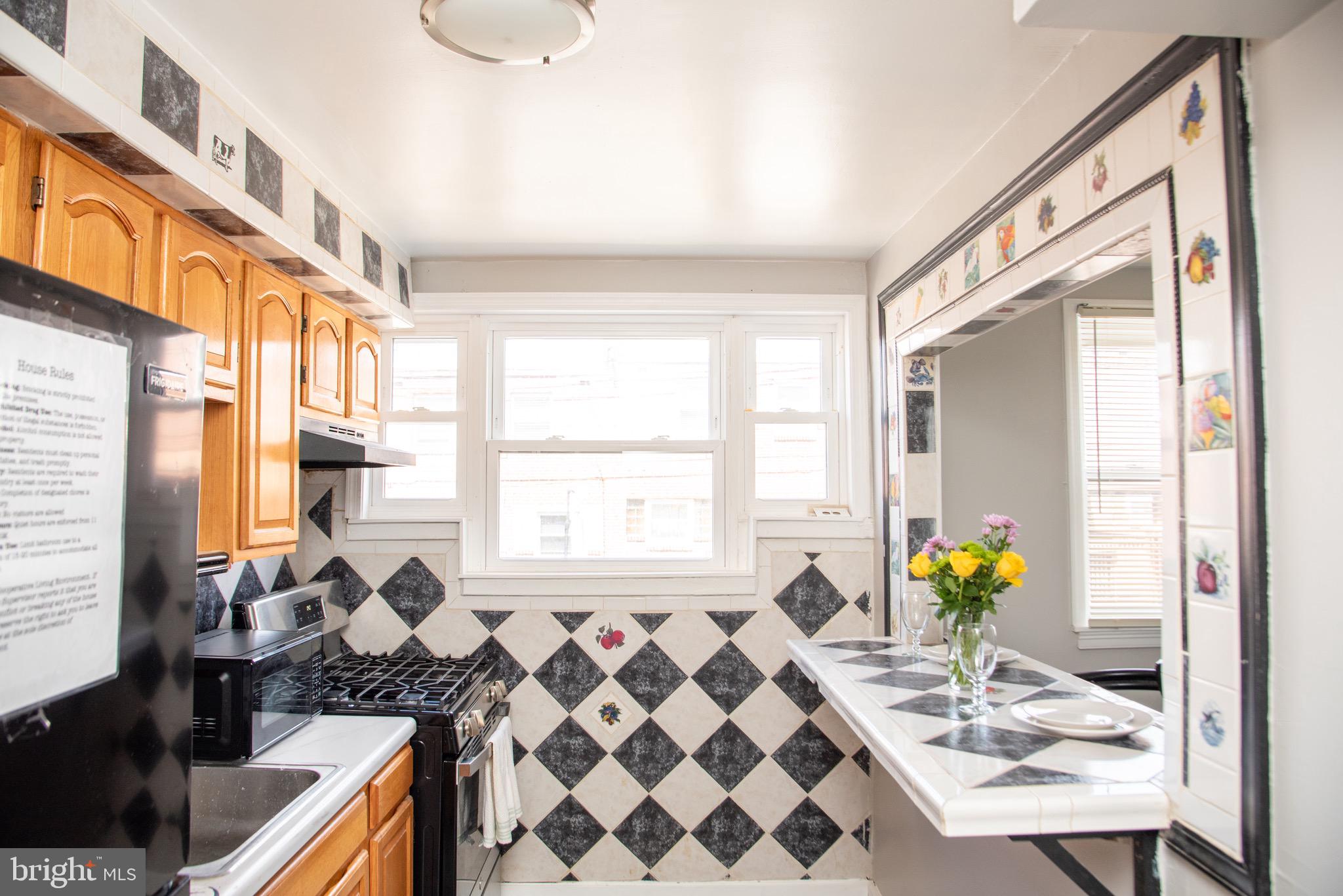 WEST OAK LANE - Residential