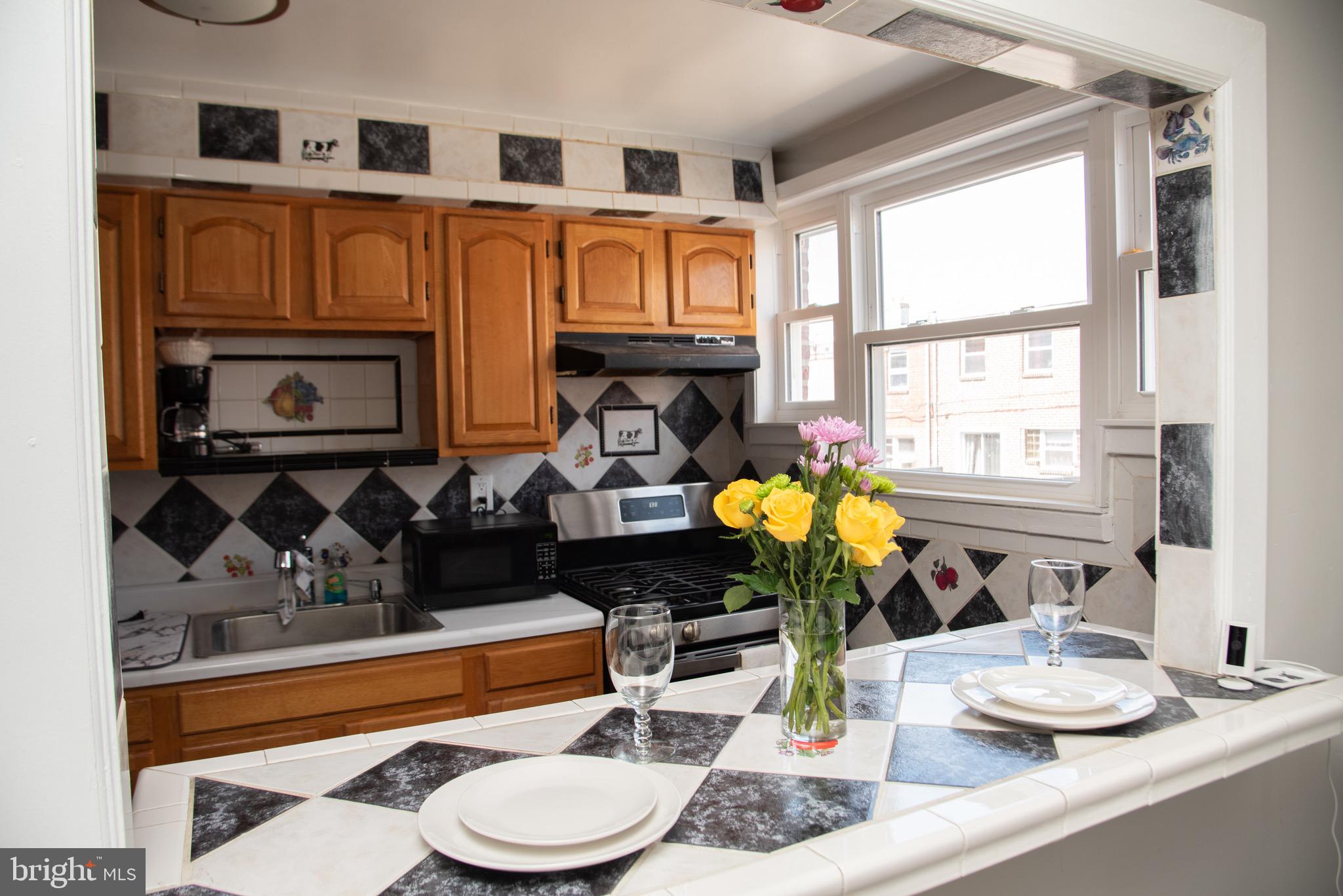 WEST OAK LANE - Residential