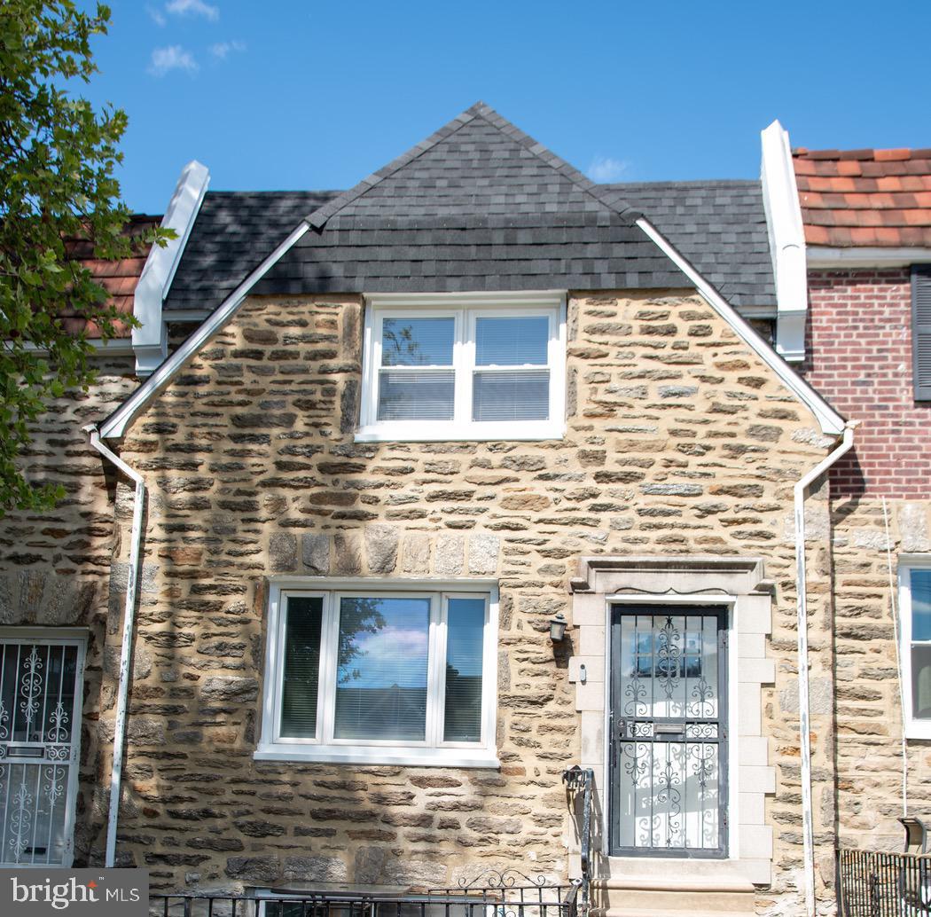 WEST OAK LANE - Residential