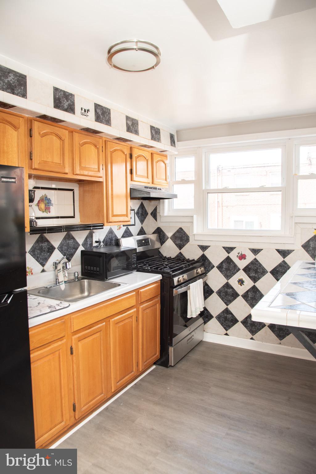 WEST OAK LANE - Residential