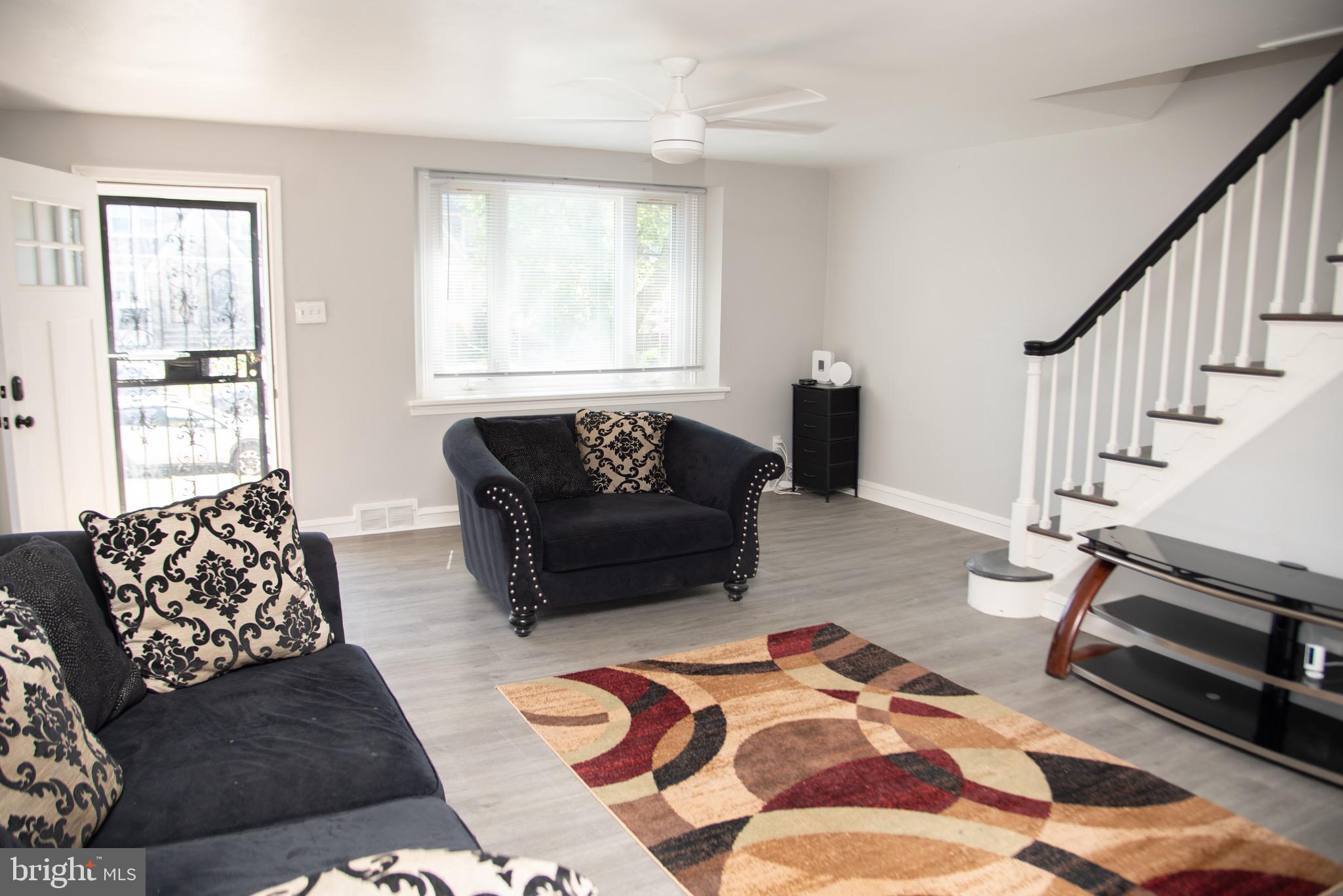 WEST OAK LANE - Residential