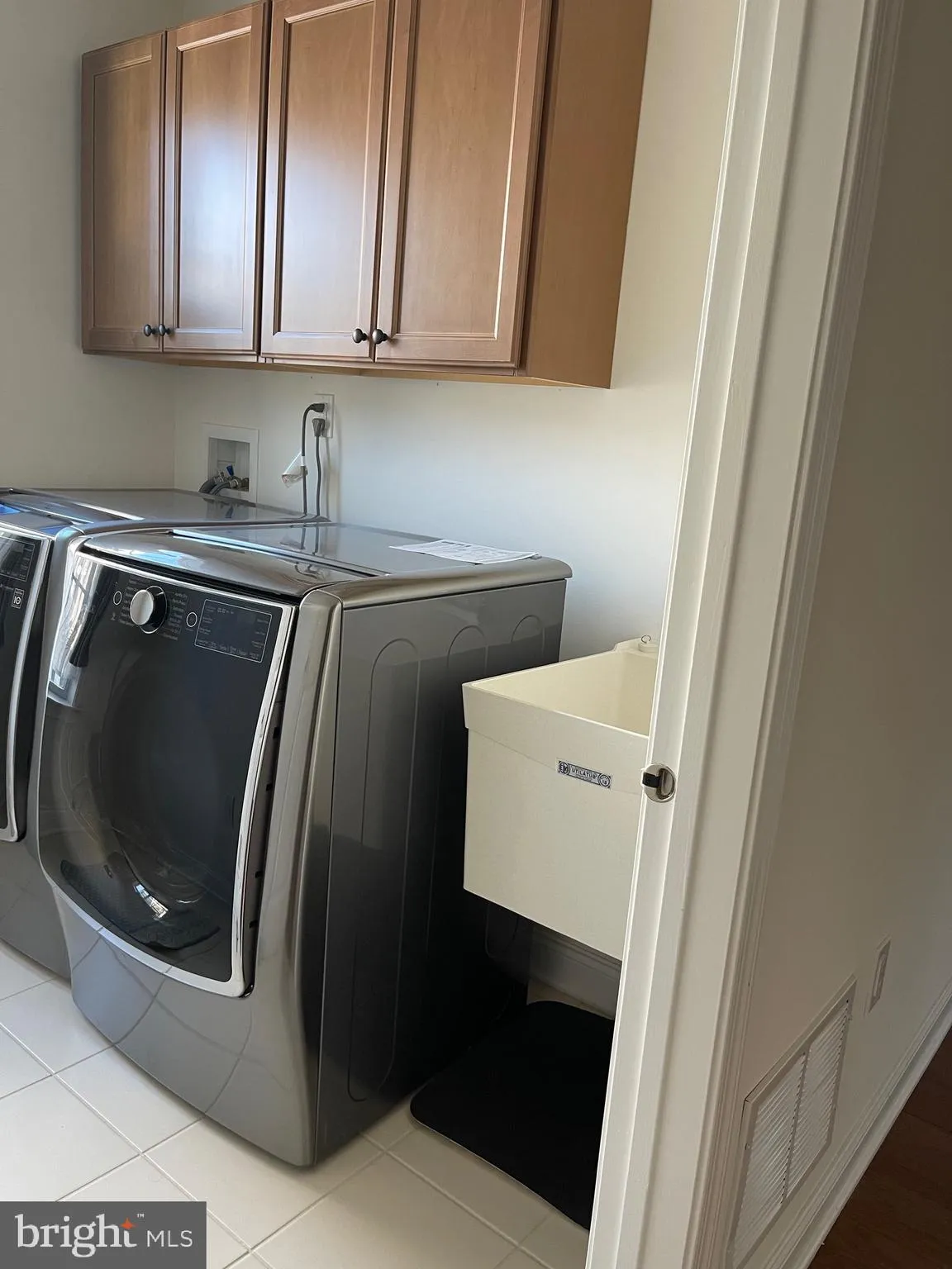 Princeton, New Jersey 08540, United States, 3 Bedrooms Bedrooms, ,4 BathroomsBathrooms,Residential,Coming Soon,162917