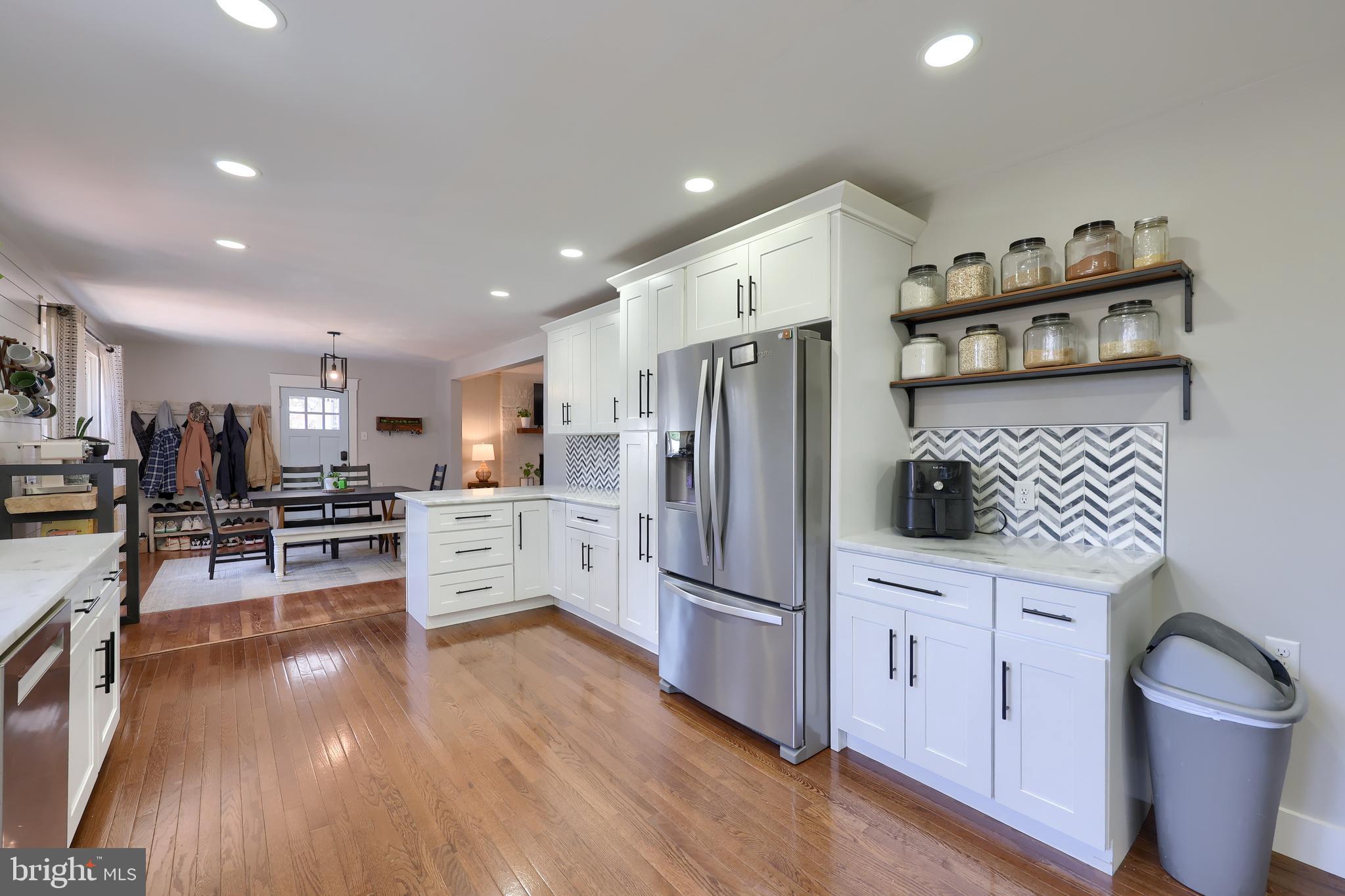 1859 NEW HOLLAND PIKE