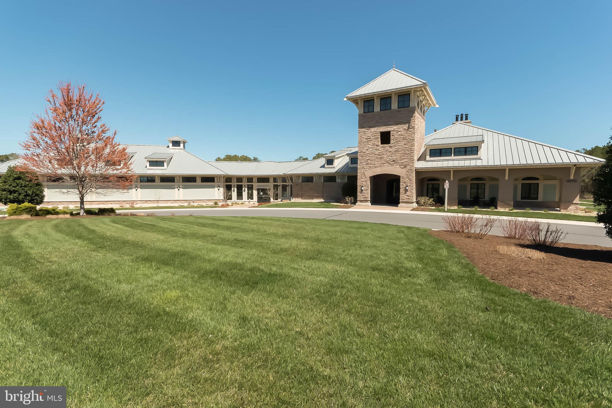 BAY FOREST CLUB - Residential