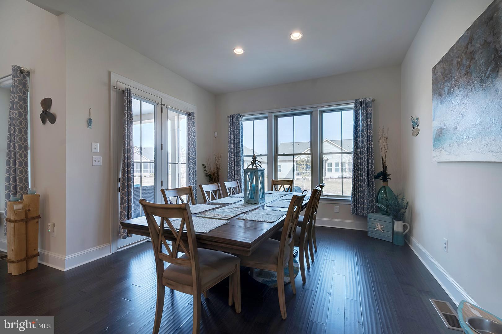 BAY FOREST CLUB - Residential