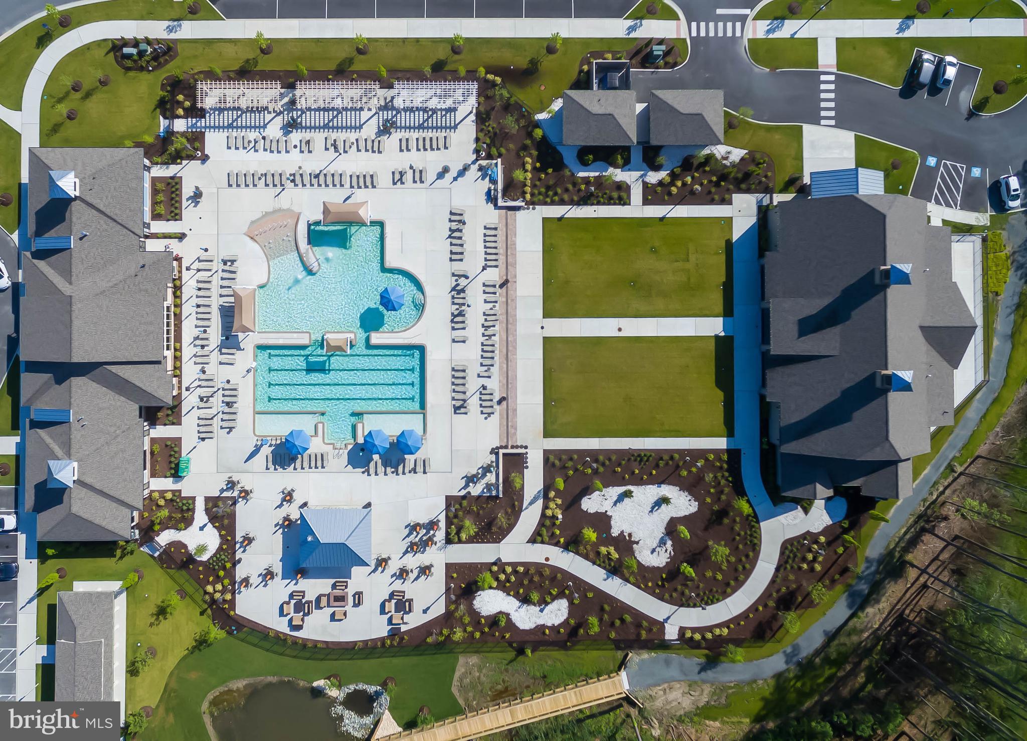 BAY FOREST CLUB - Residential