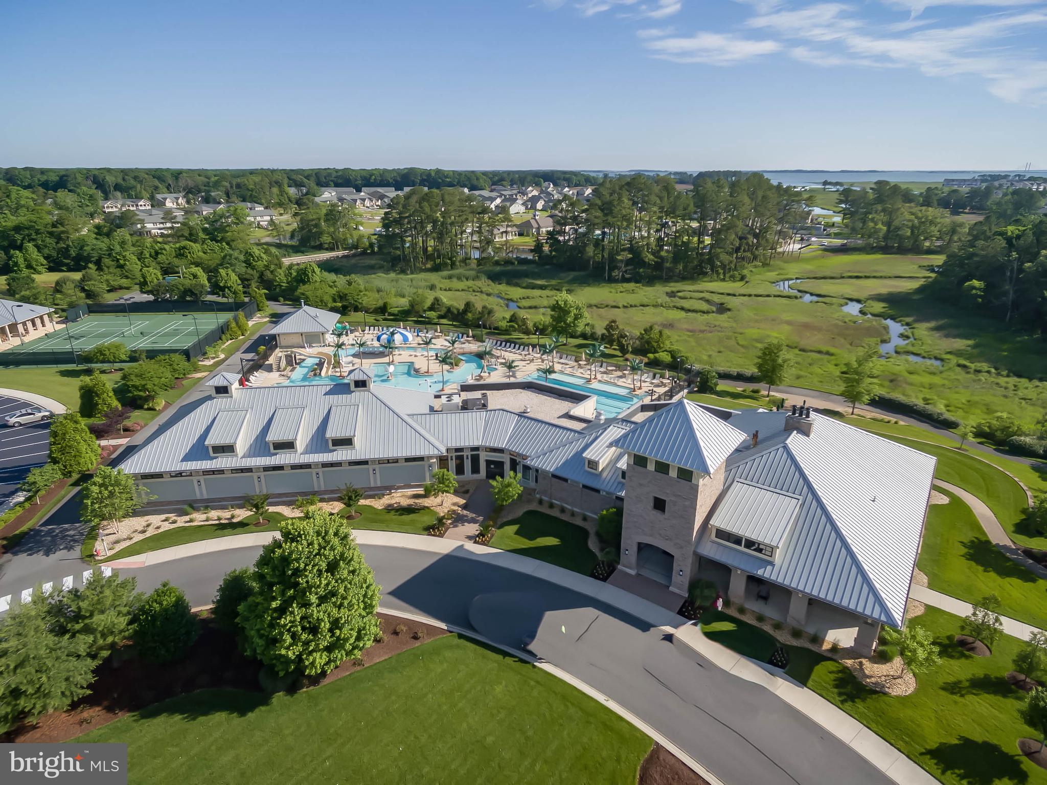 BAY FOREST CLUB - Residential