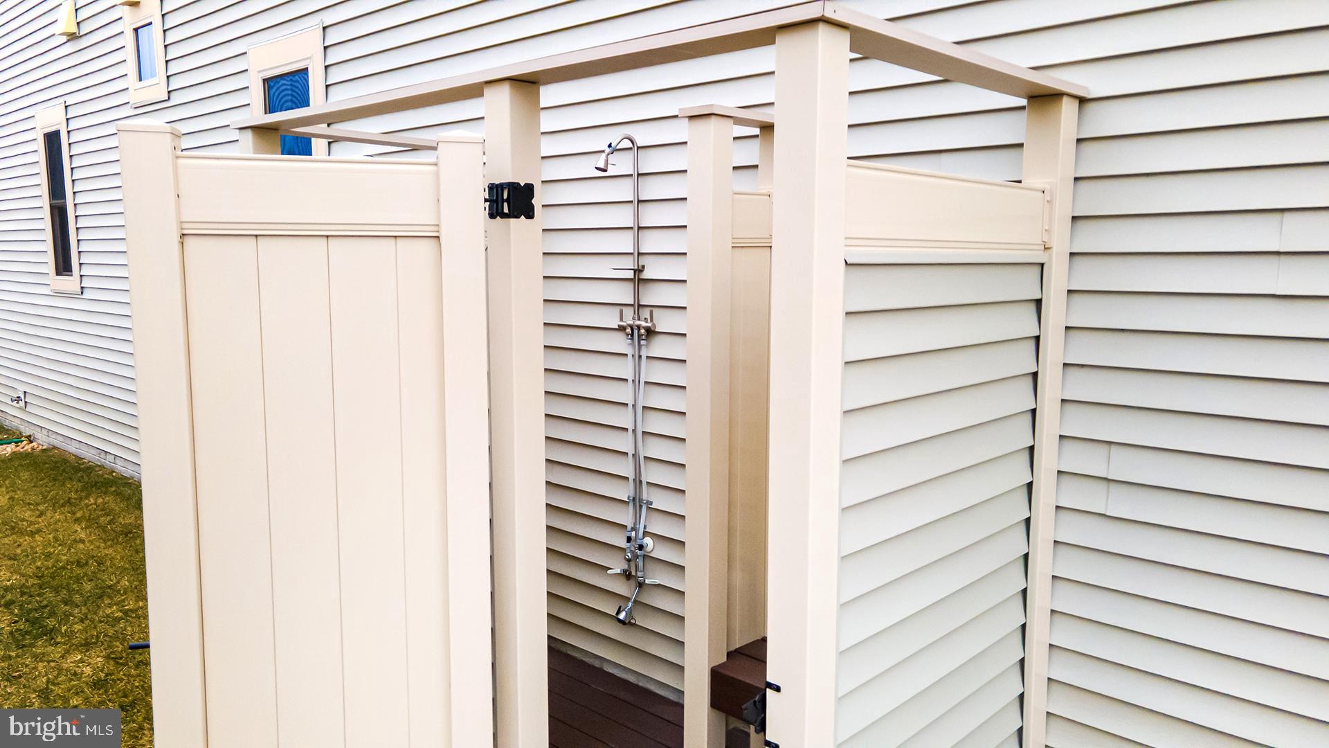 BAY FOREST CLUB - Residential