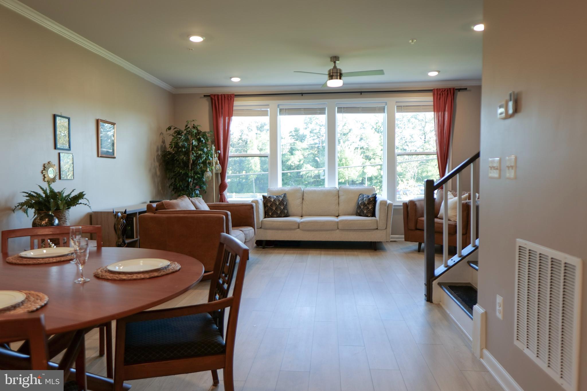 VISTA GARDENS - Residential