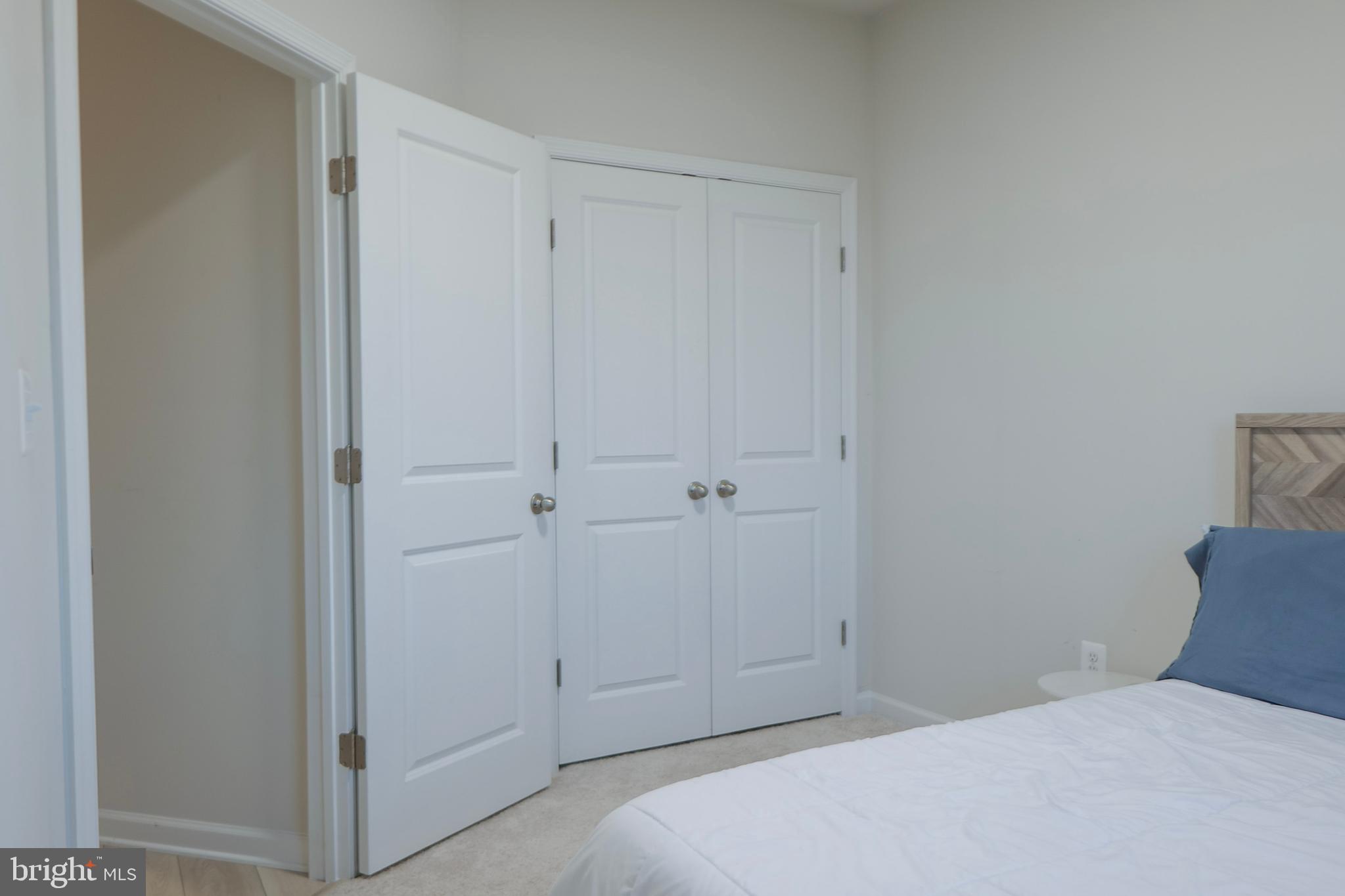 VISTA GARDENS - Residential