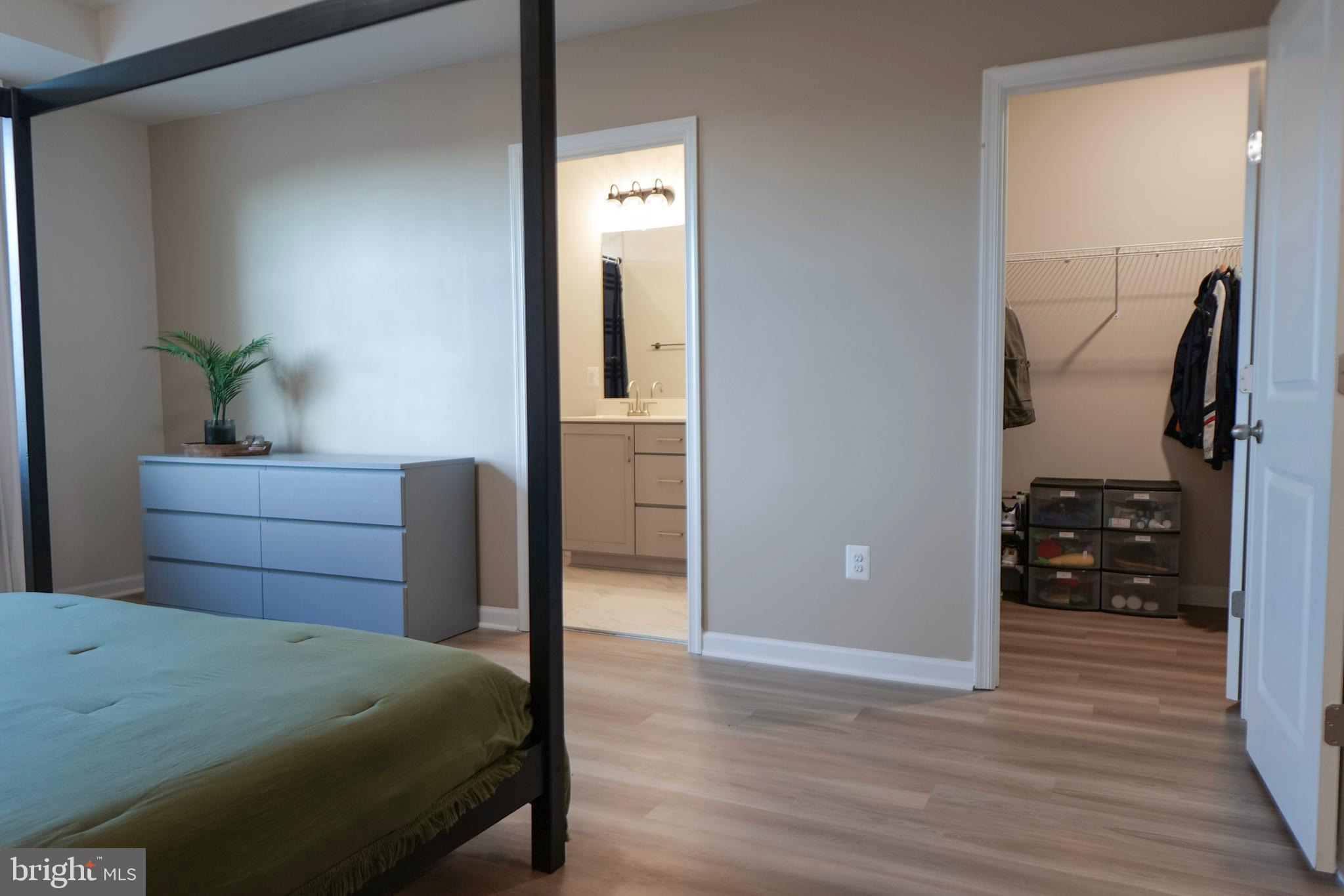 VISTA GARDENS - Residential