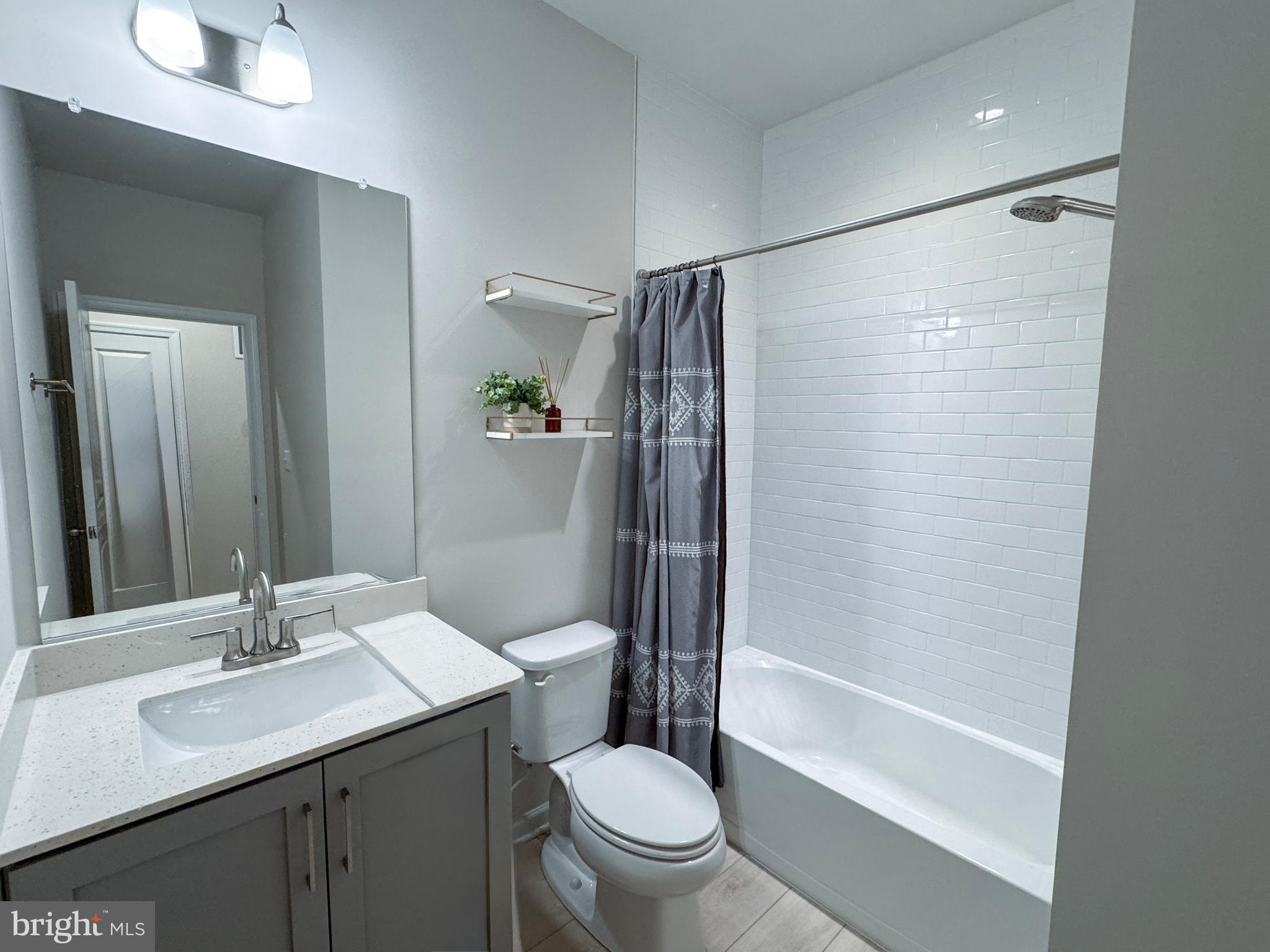 VISTA GARDENS - Residential