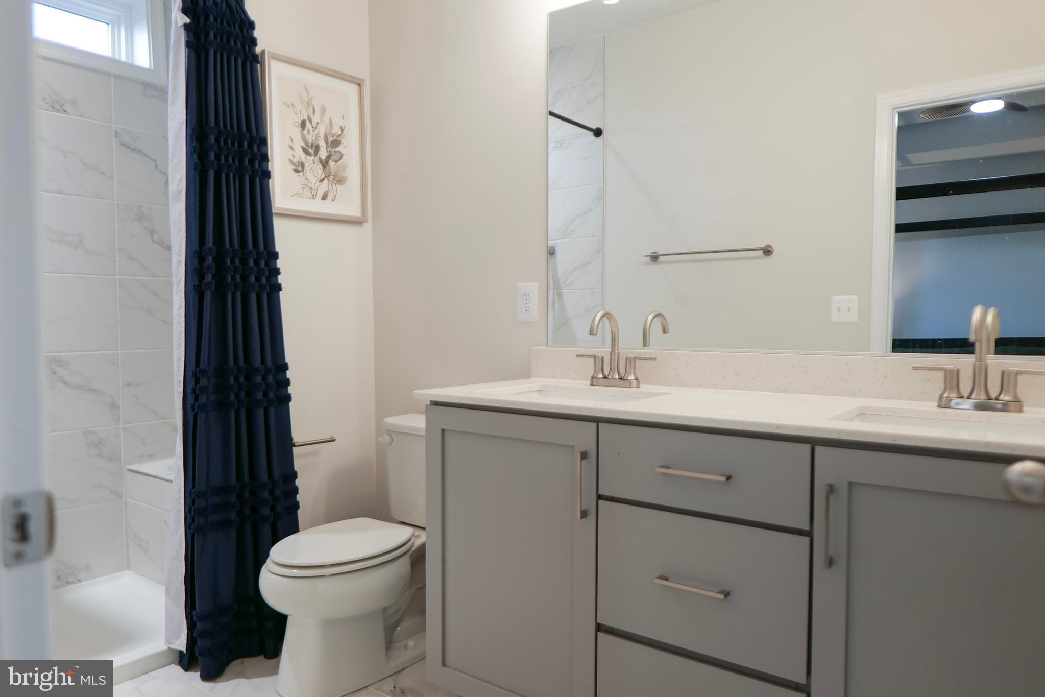 VISTA GARDENS - Residential